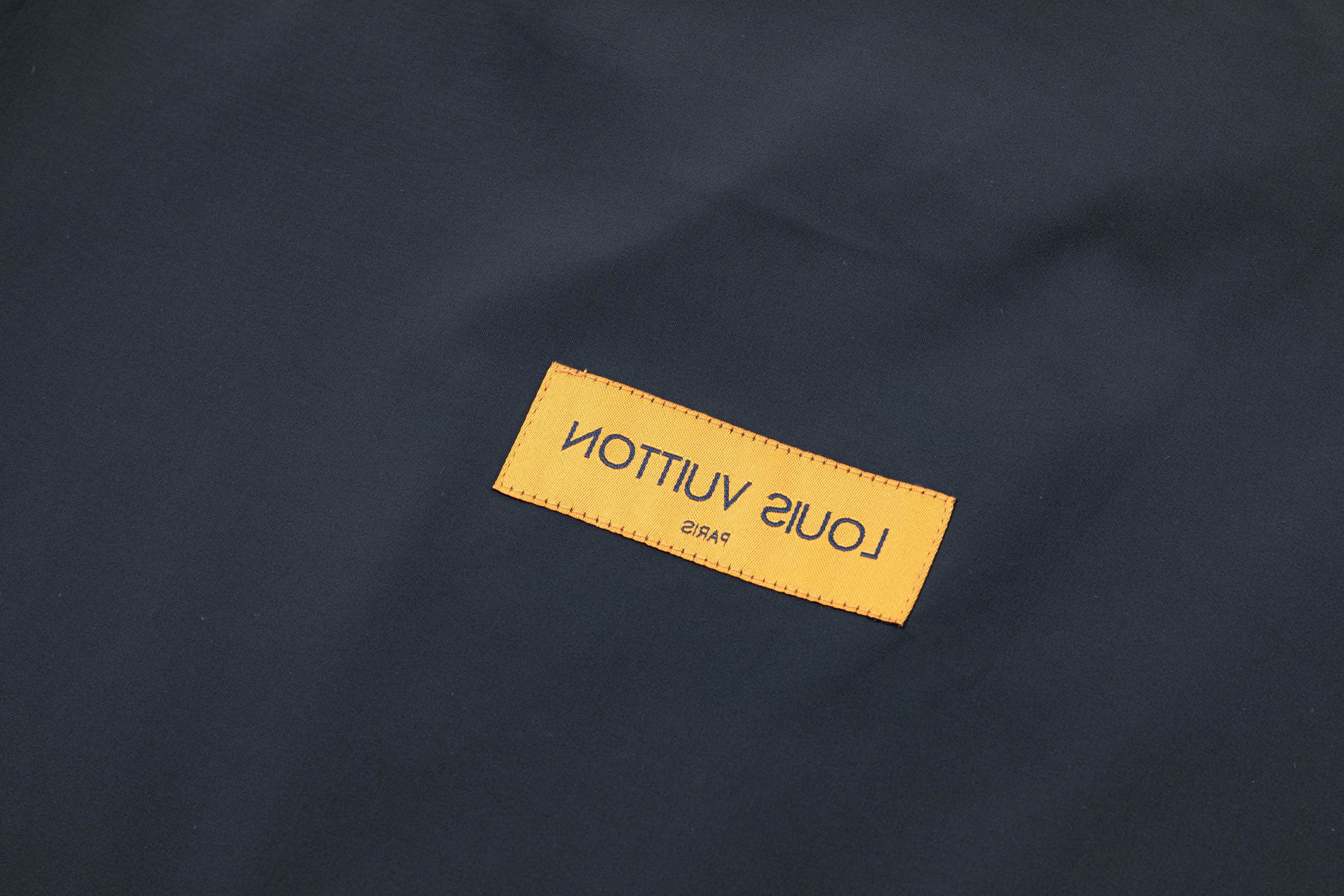 Nylon printed jacket