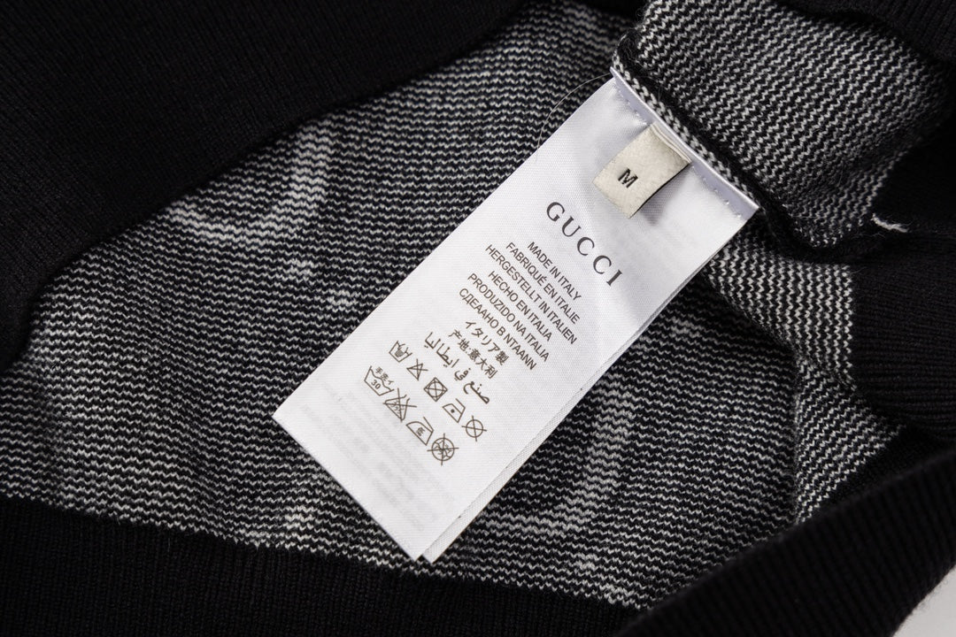 Knitted cashmere sweater