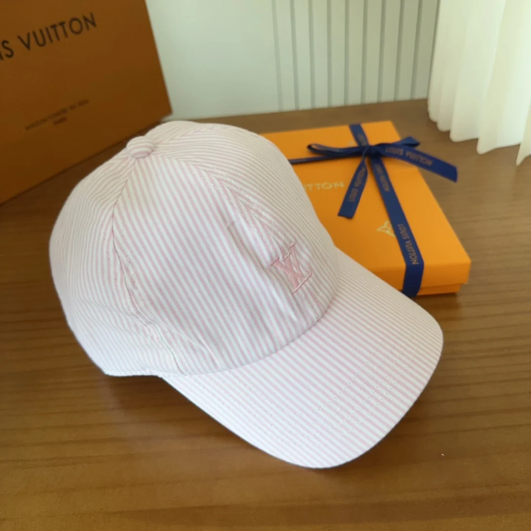 Striped embroidered baseball cap