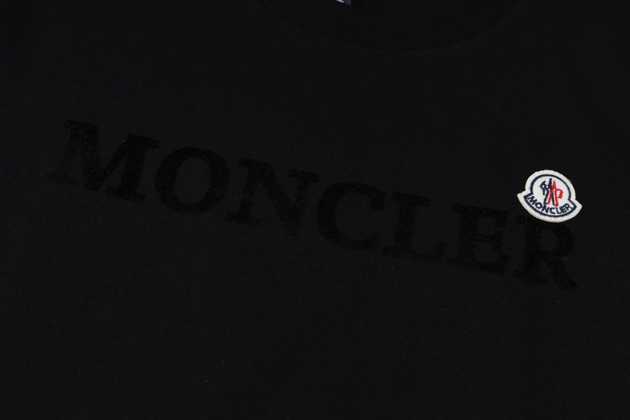 Fashion flocked cotton T-shirt