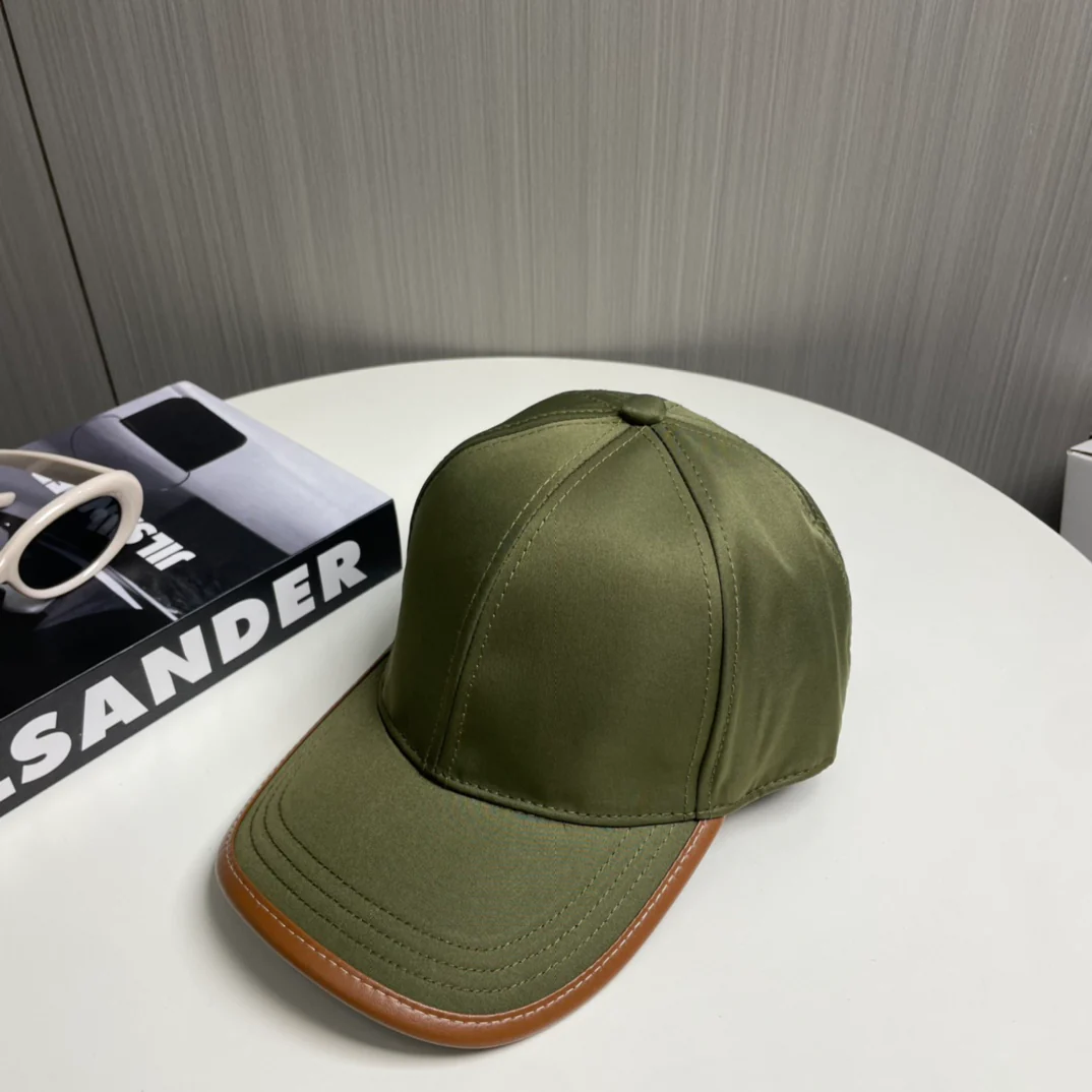 Color-block baseball cap