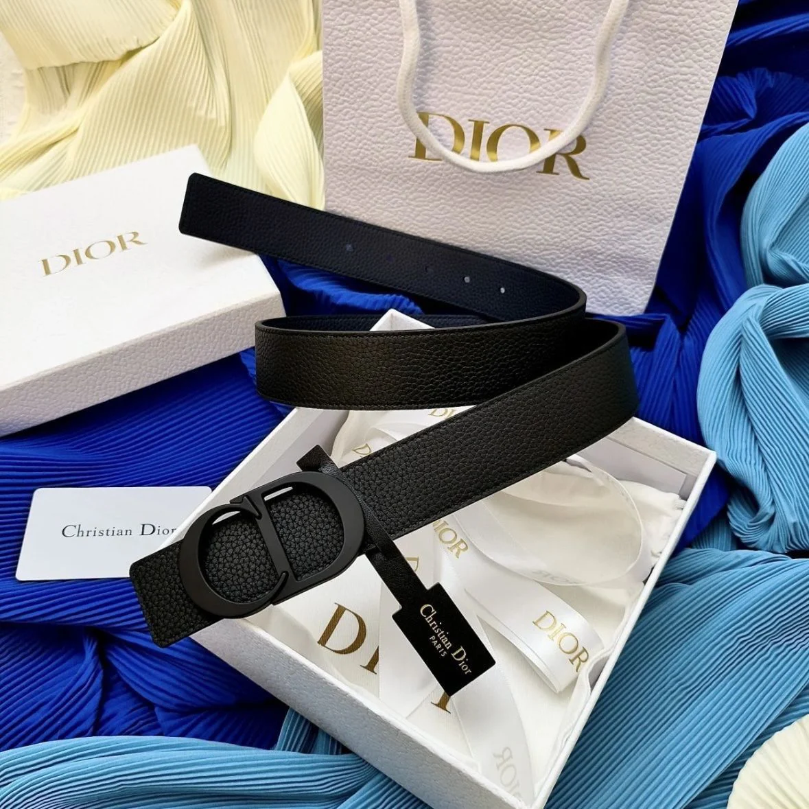 Double-sided leather belt