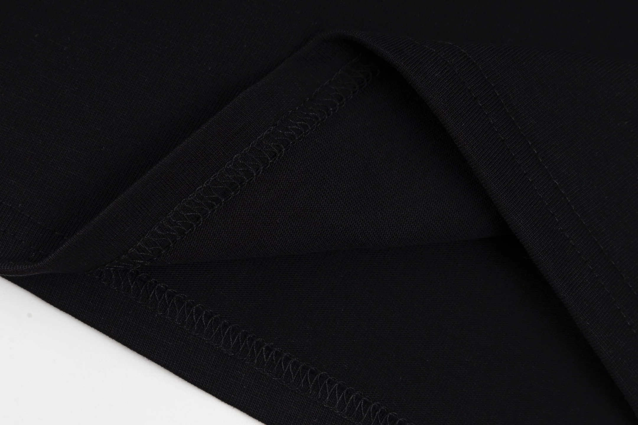 Fashion flocked cotton T-shirt