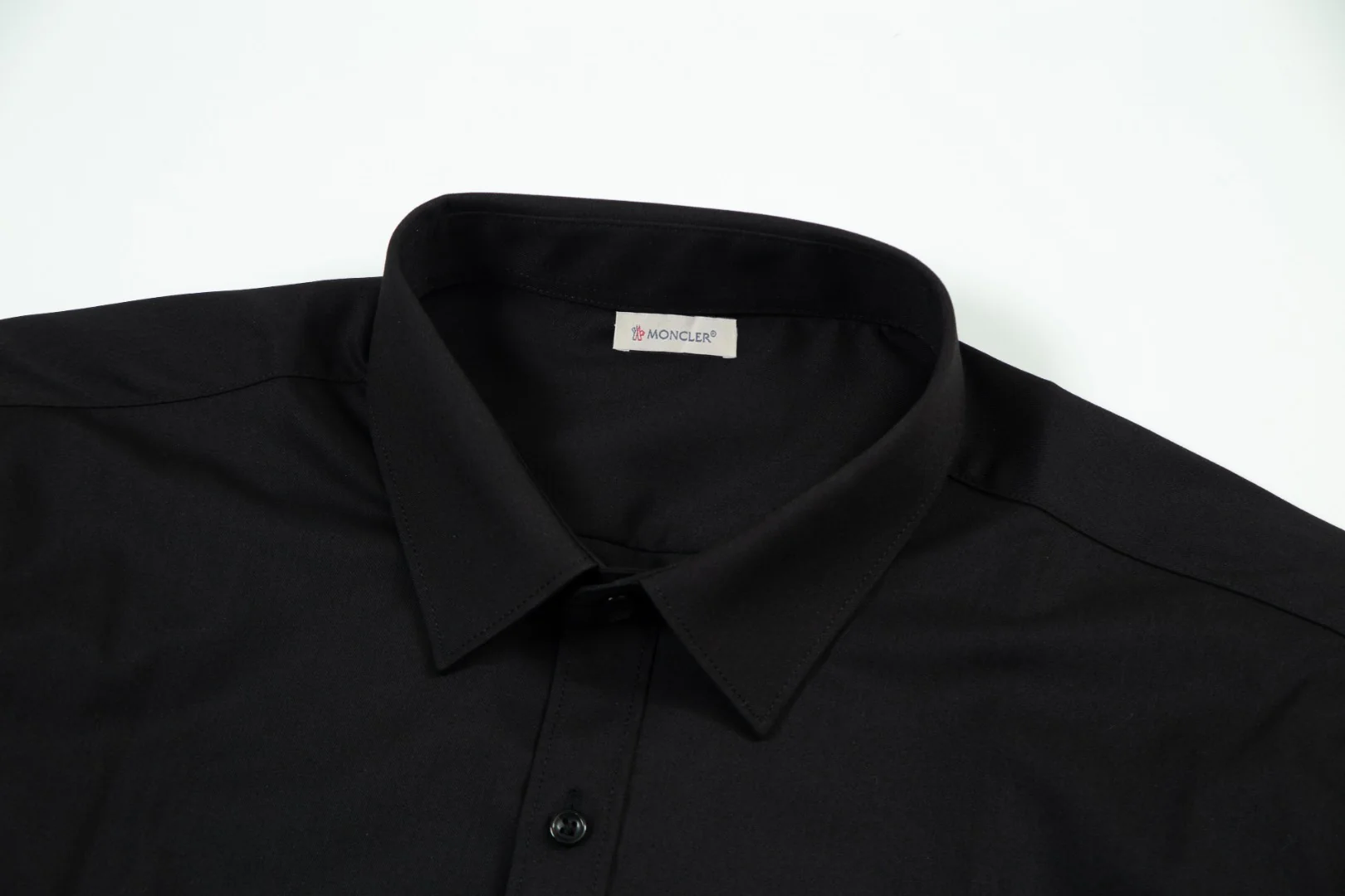 Fashionable Embroidered Men's Shirt