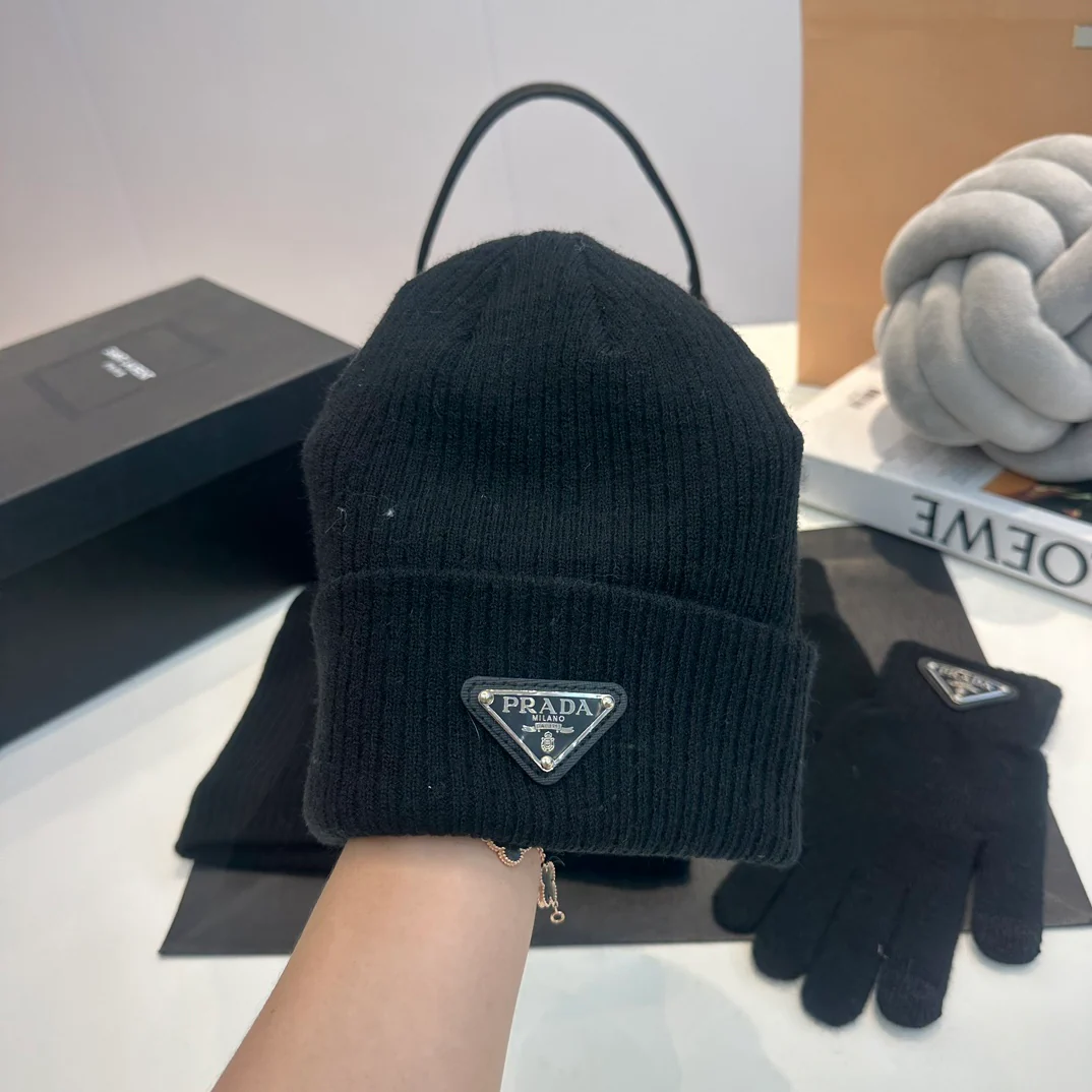 Triangle knitted scarf hat gloves set