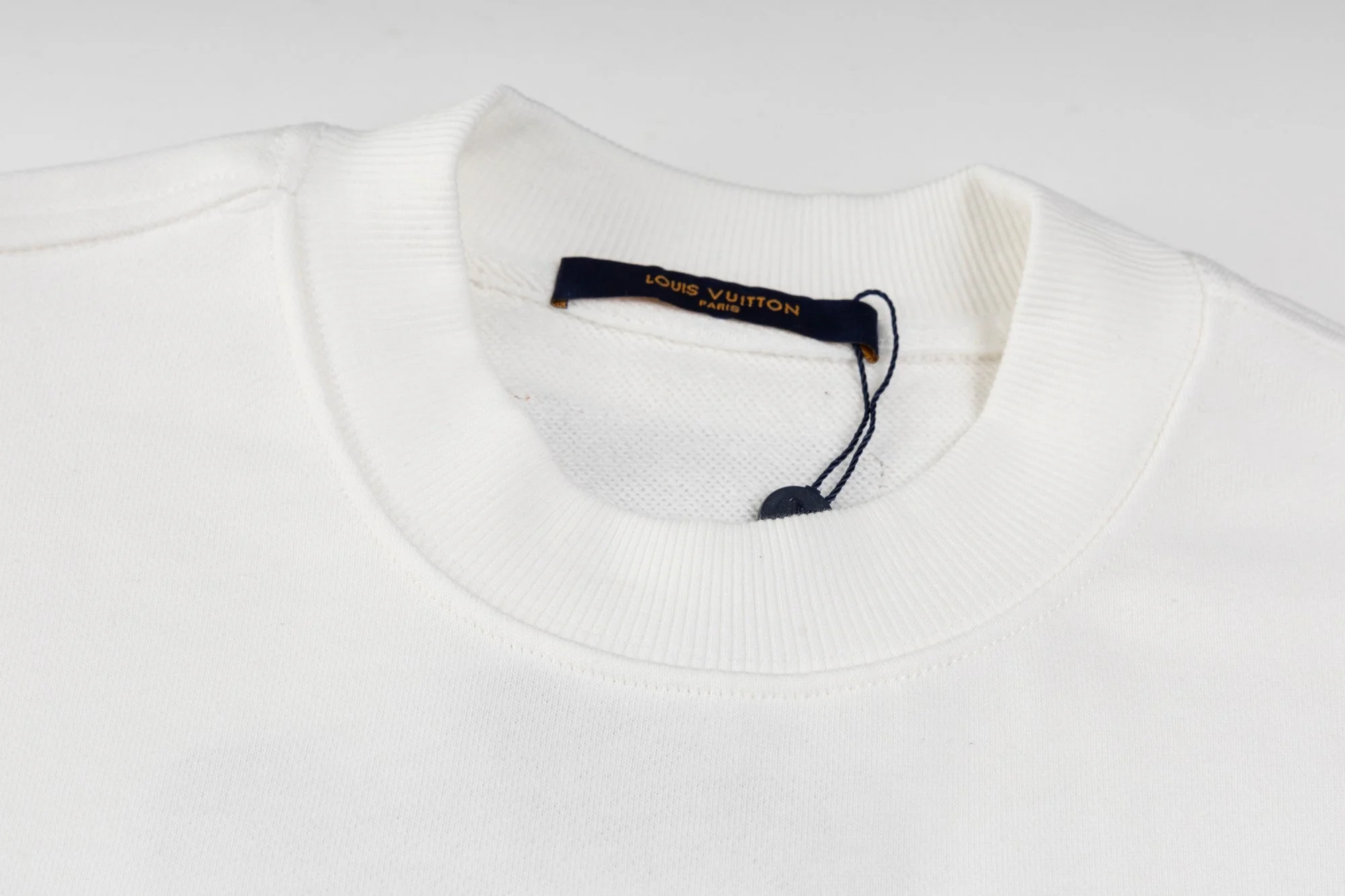 Double-sided embroidered round neck cotton sweatshirt