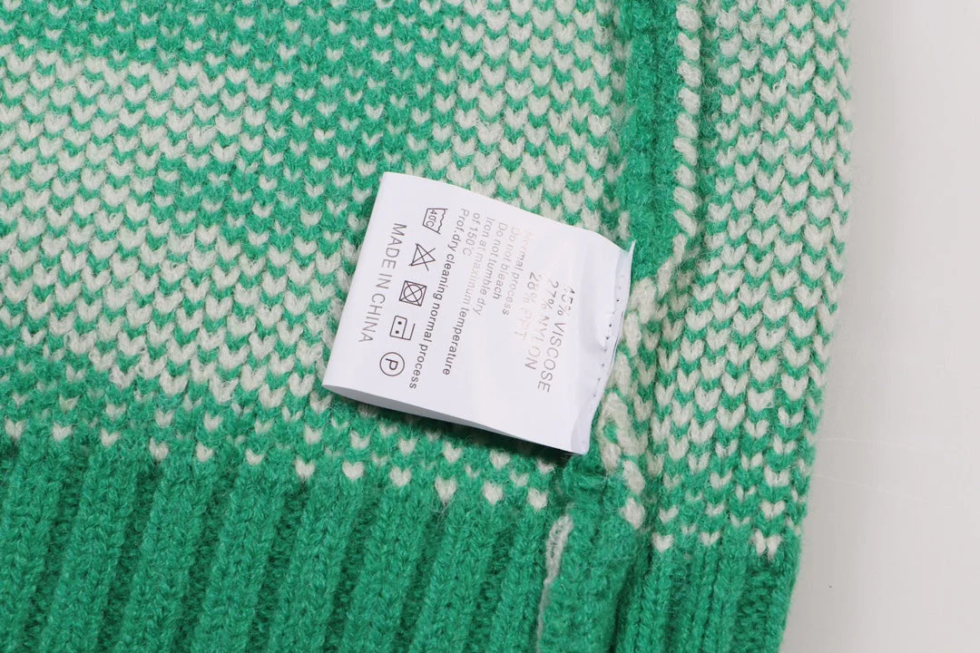 Knitted cashmere sweatshirt