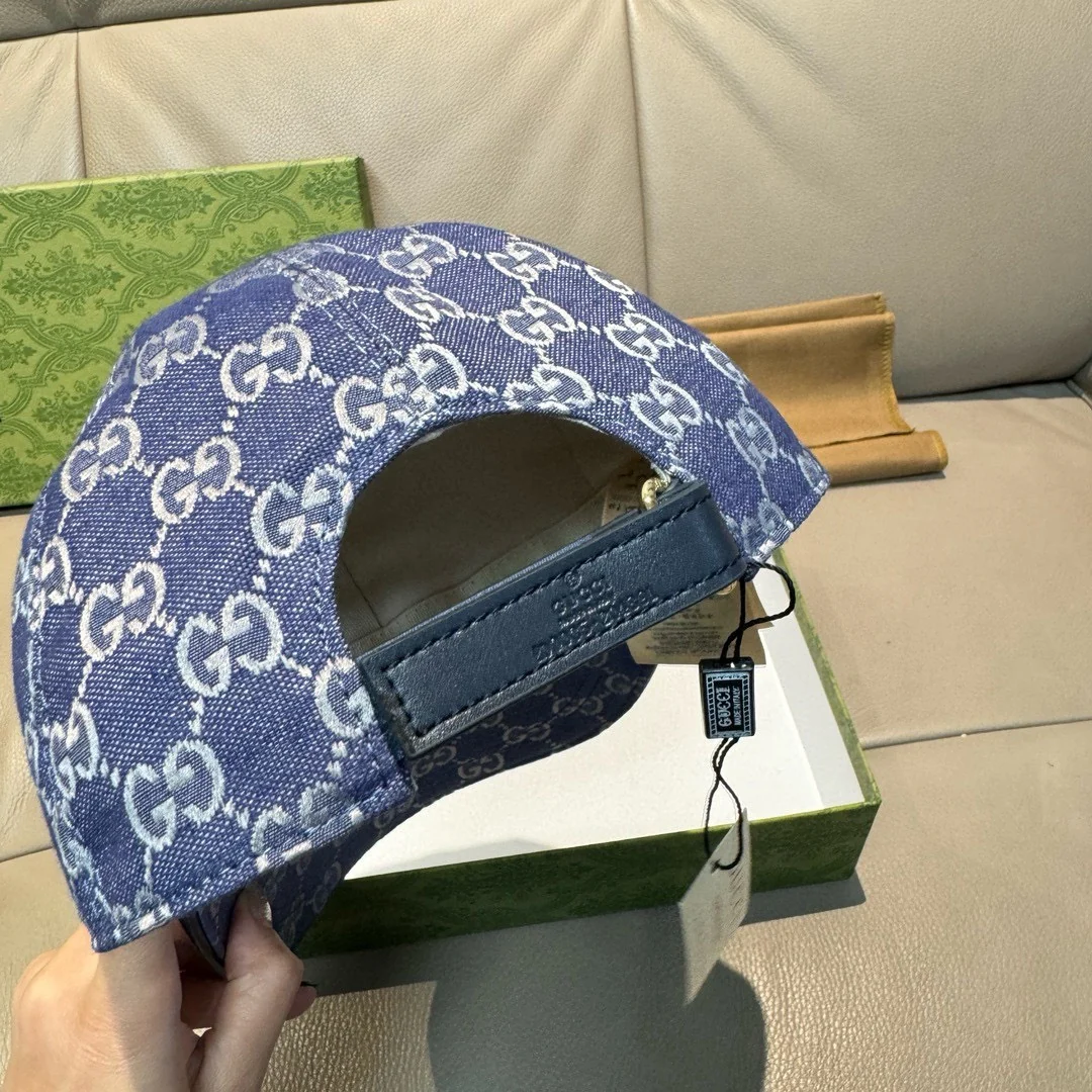 Jacquard lettering baseball cap