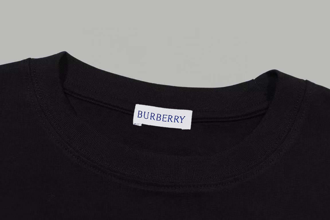 Cartoon Ski Bear Crew Neck Sweatshirt