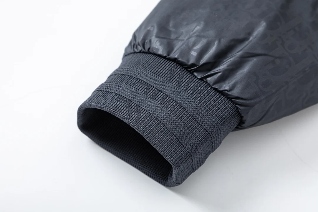 Removable jacquard down jacket