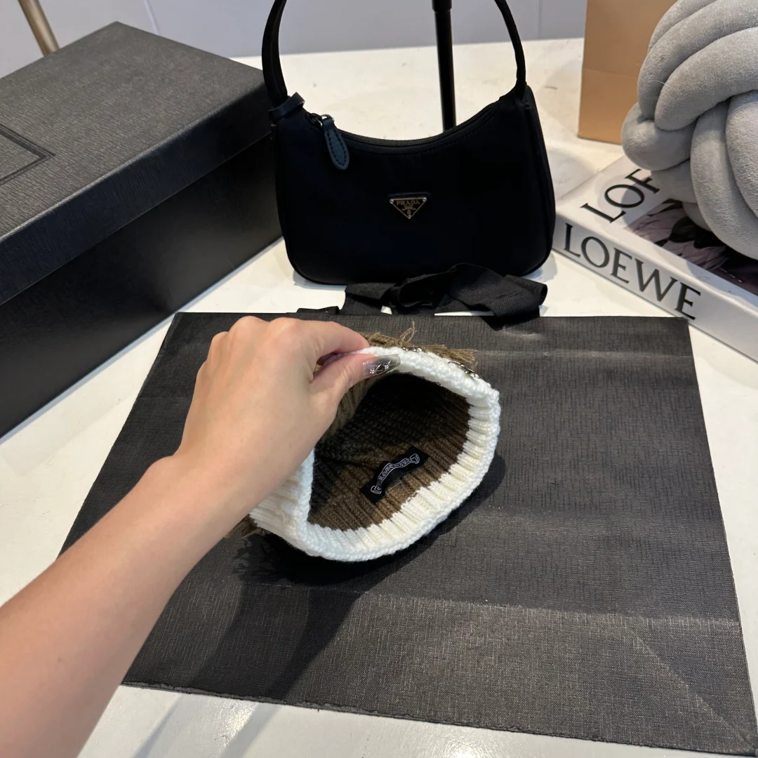 Fashionable Cashmere Knitted  Beanie