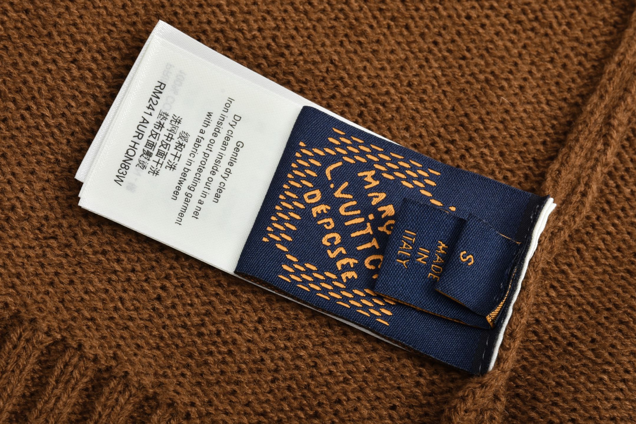 Knitted cashmere cardigan