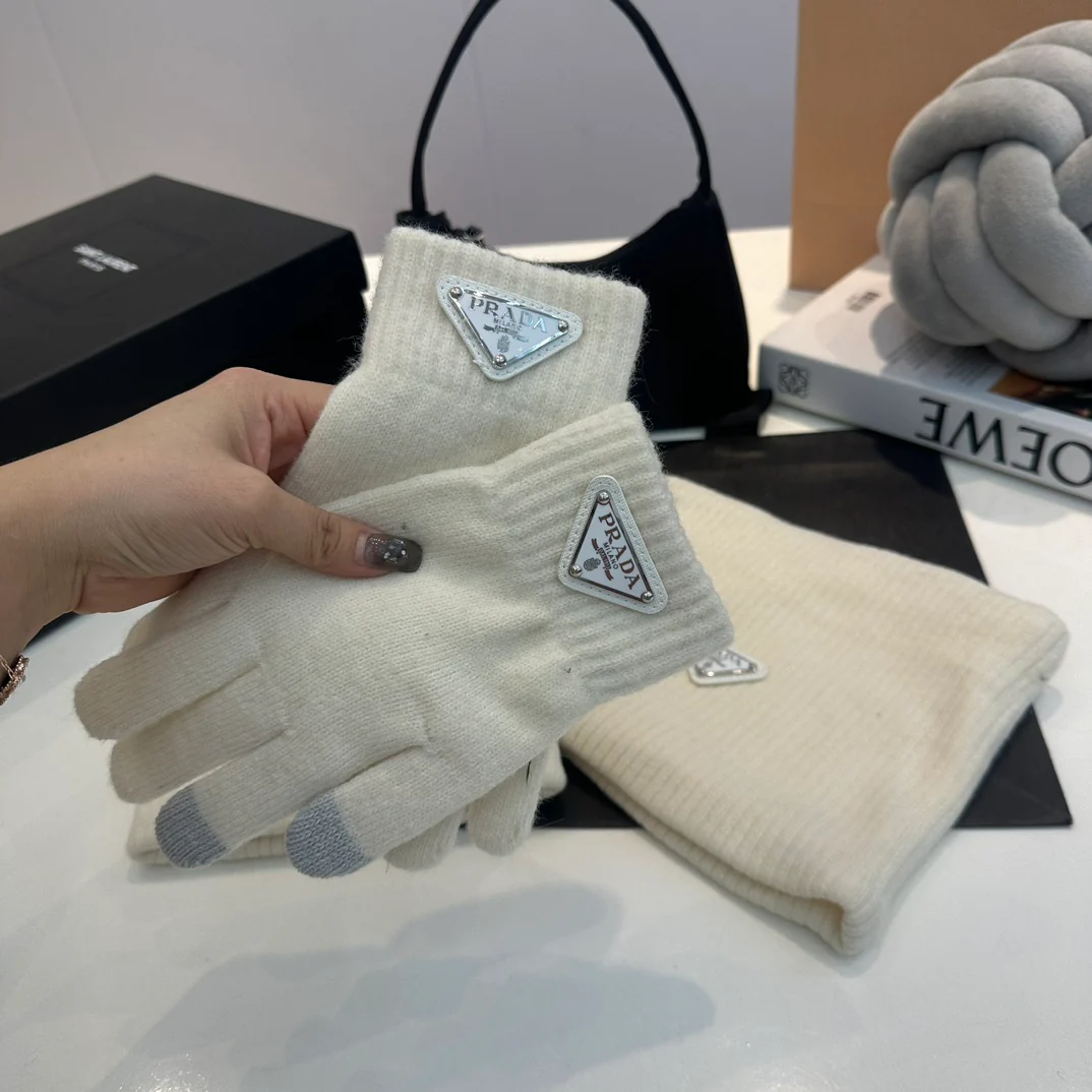 Triangle knitted scarf hat gloves set