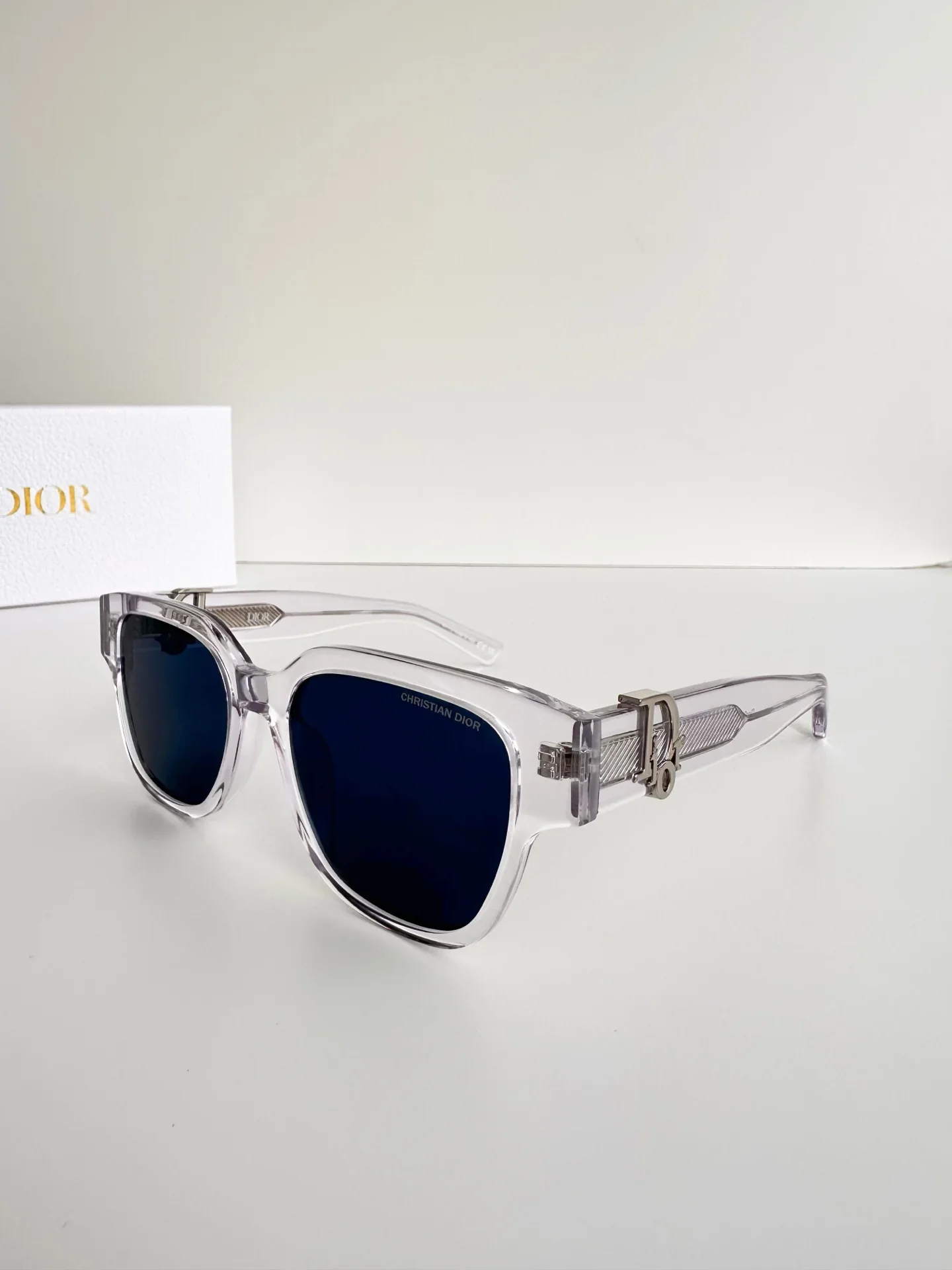 4-color limited edition high-end trendy sunglasses