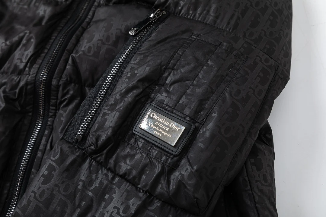 Removable jacquard down jacket