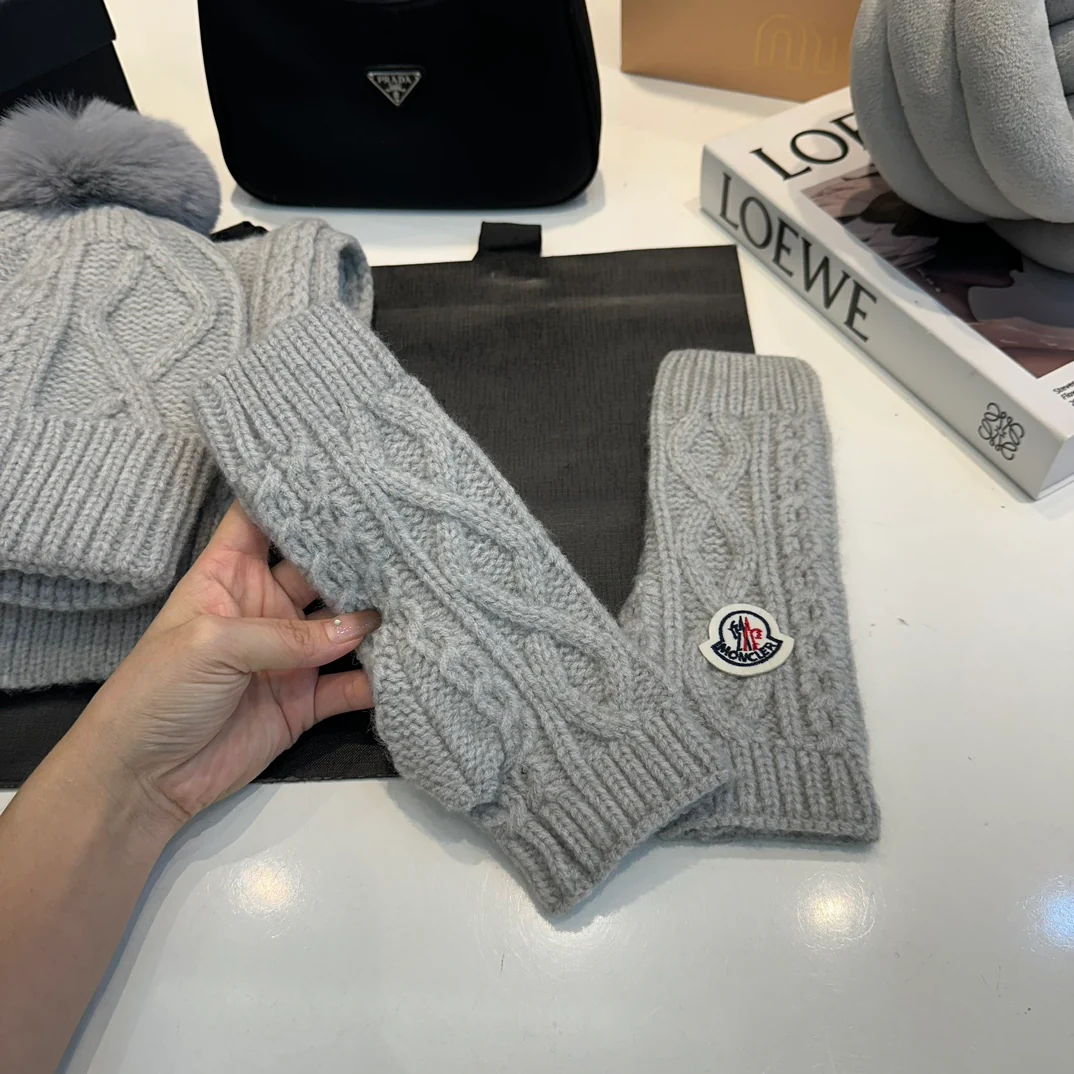 Cashmere scarf set