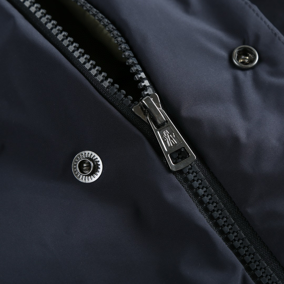 Nylon printed jacket