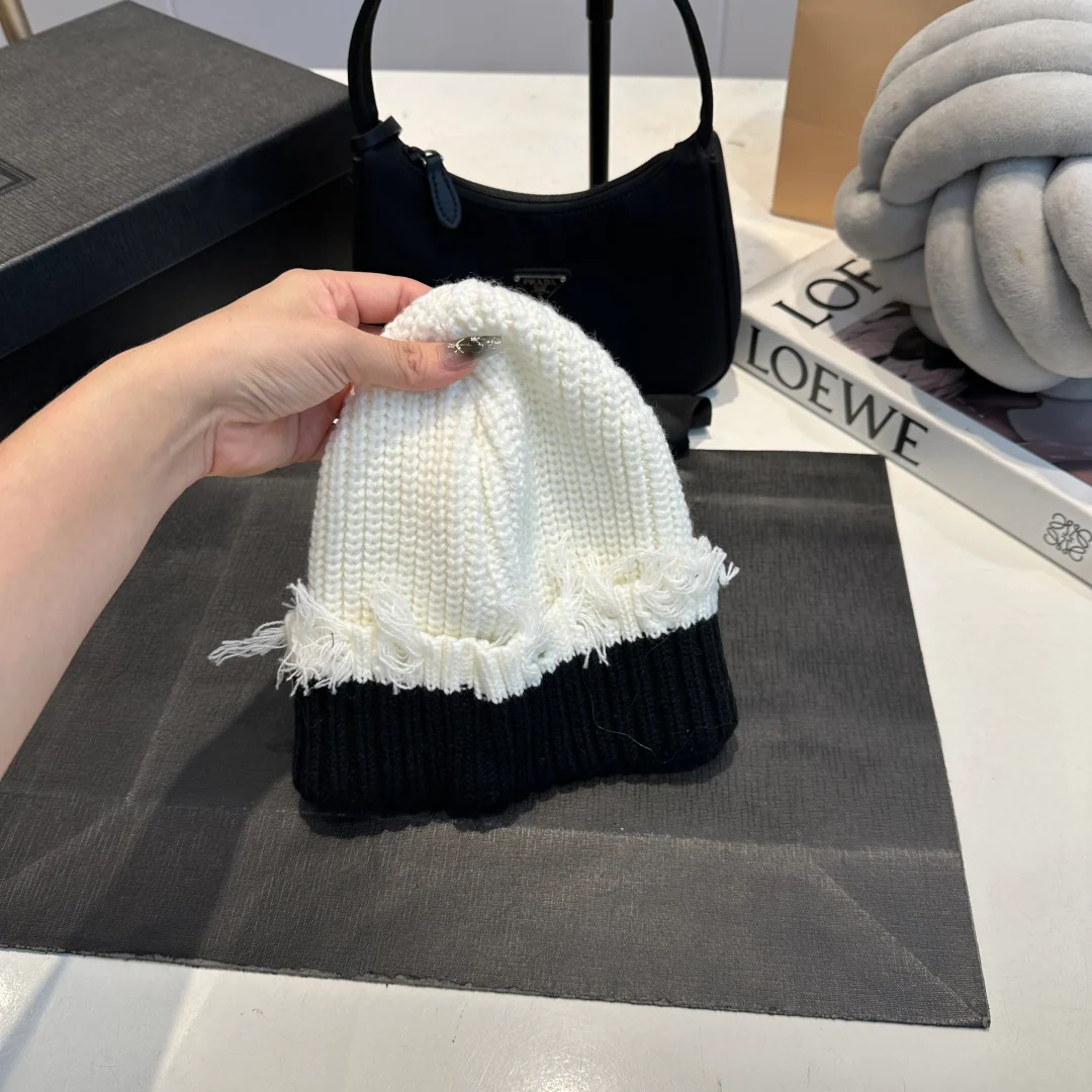 Fashionable Cashmere Knitted  Beanie