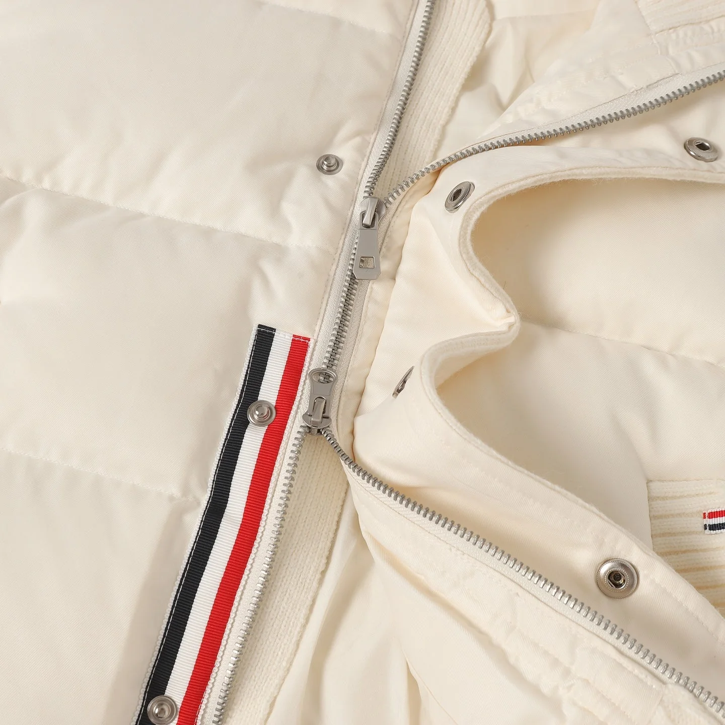 Knitted stand collar down jacket