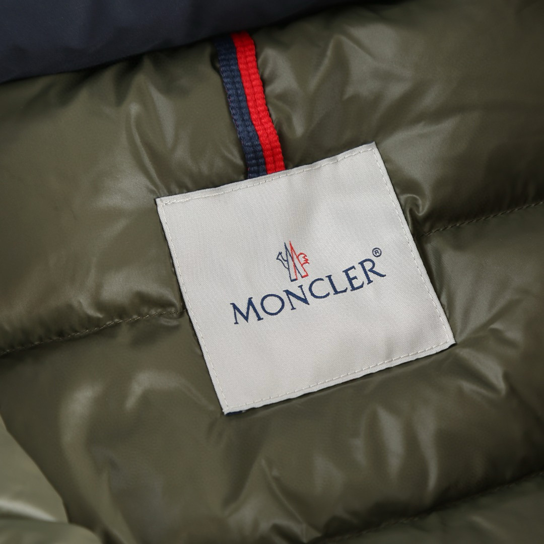 Nylon printed jacket