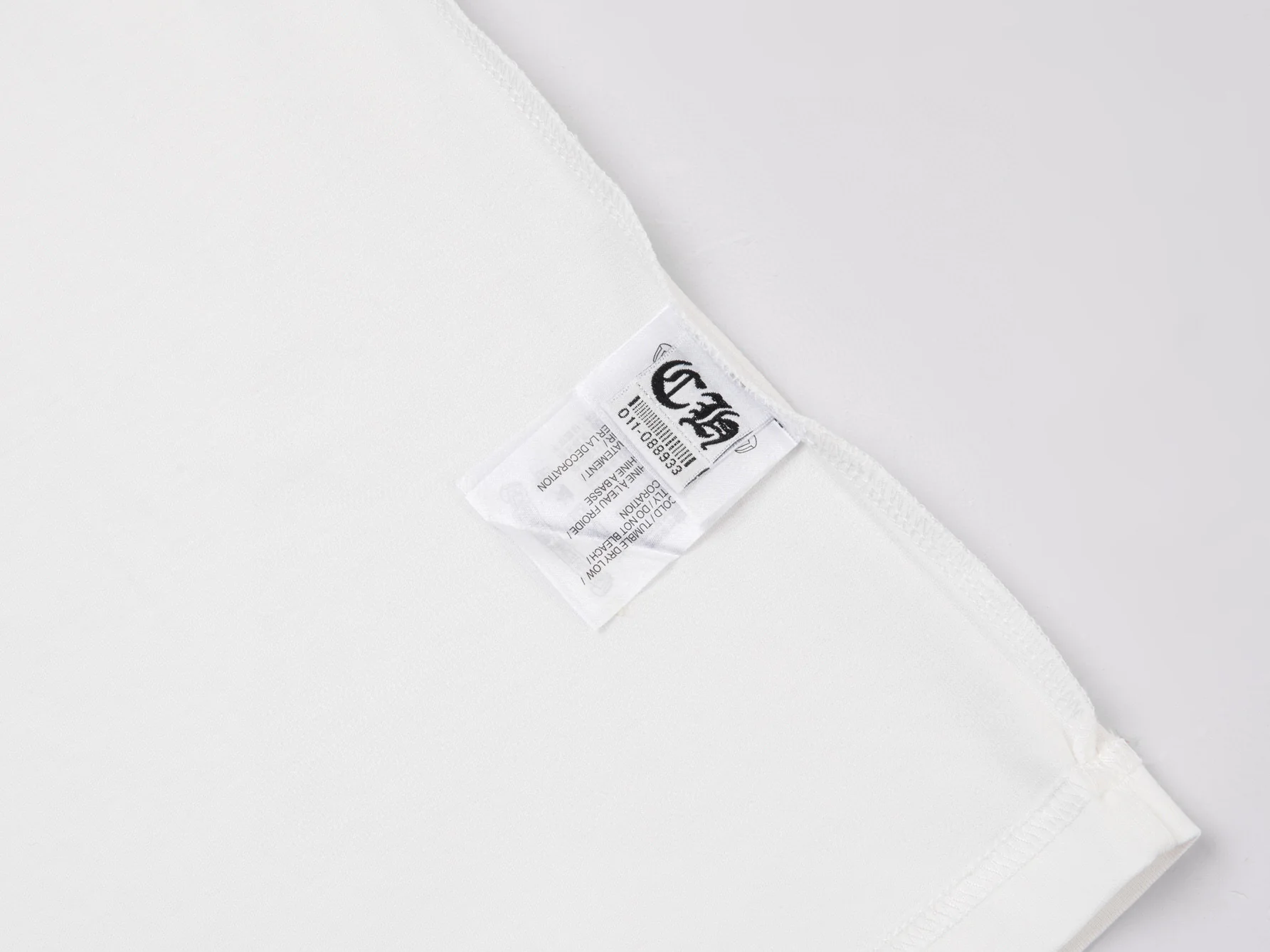 Double-sided embroidered T-shirt