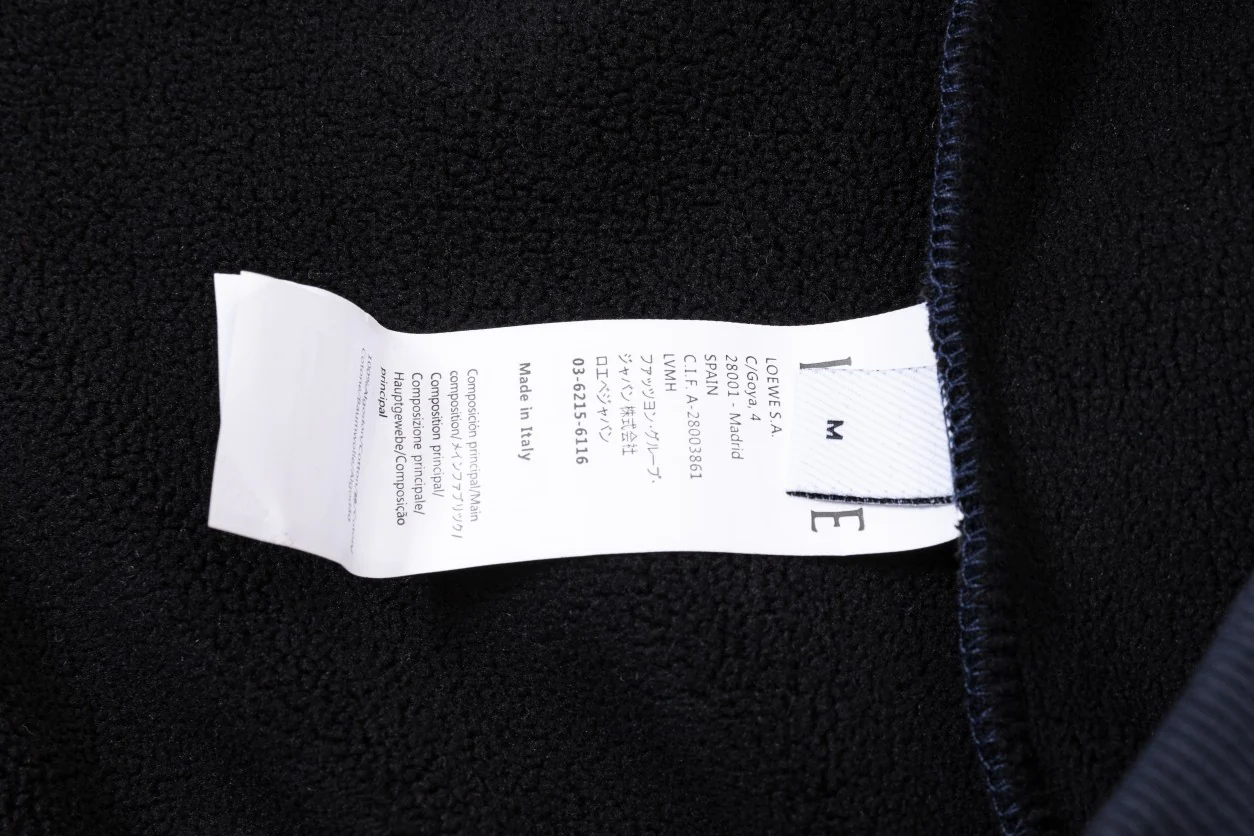 3D embroidered sweatshirt