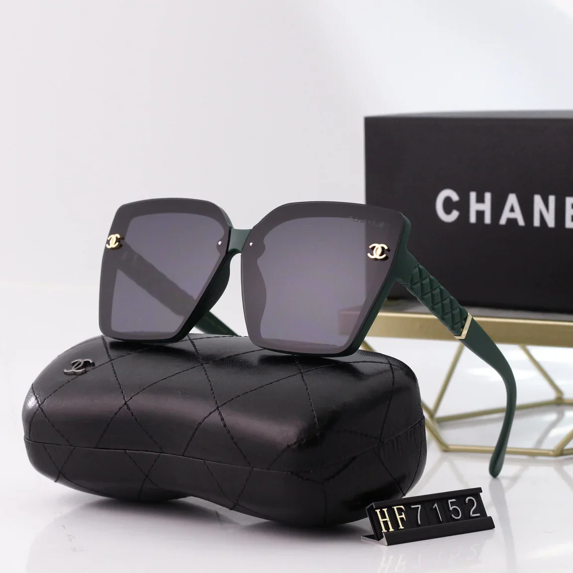 5 Colors Fashion Sunglasses  7152