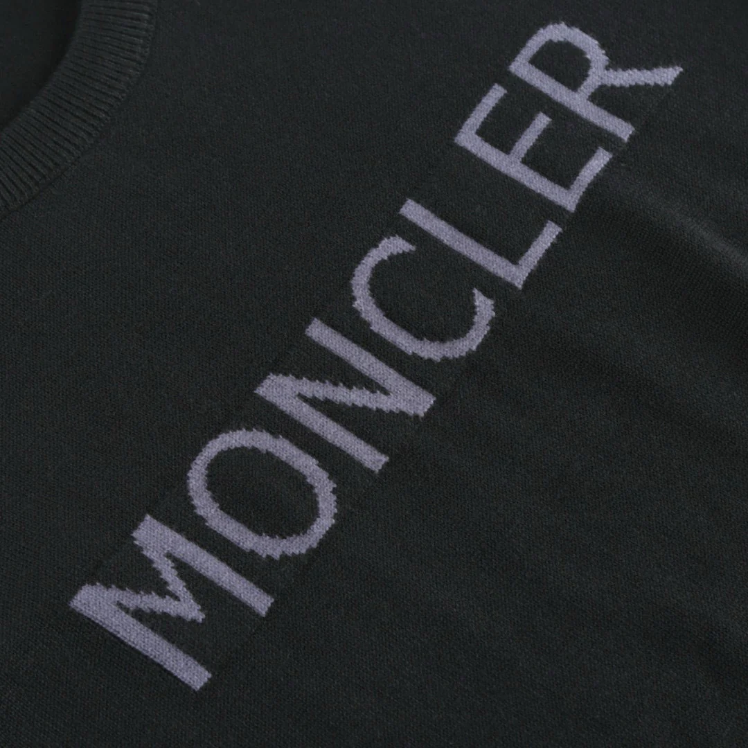 Jacquard knitted cashmere sweater