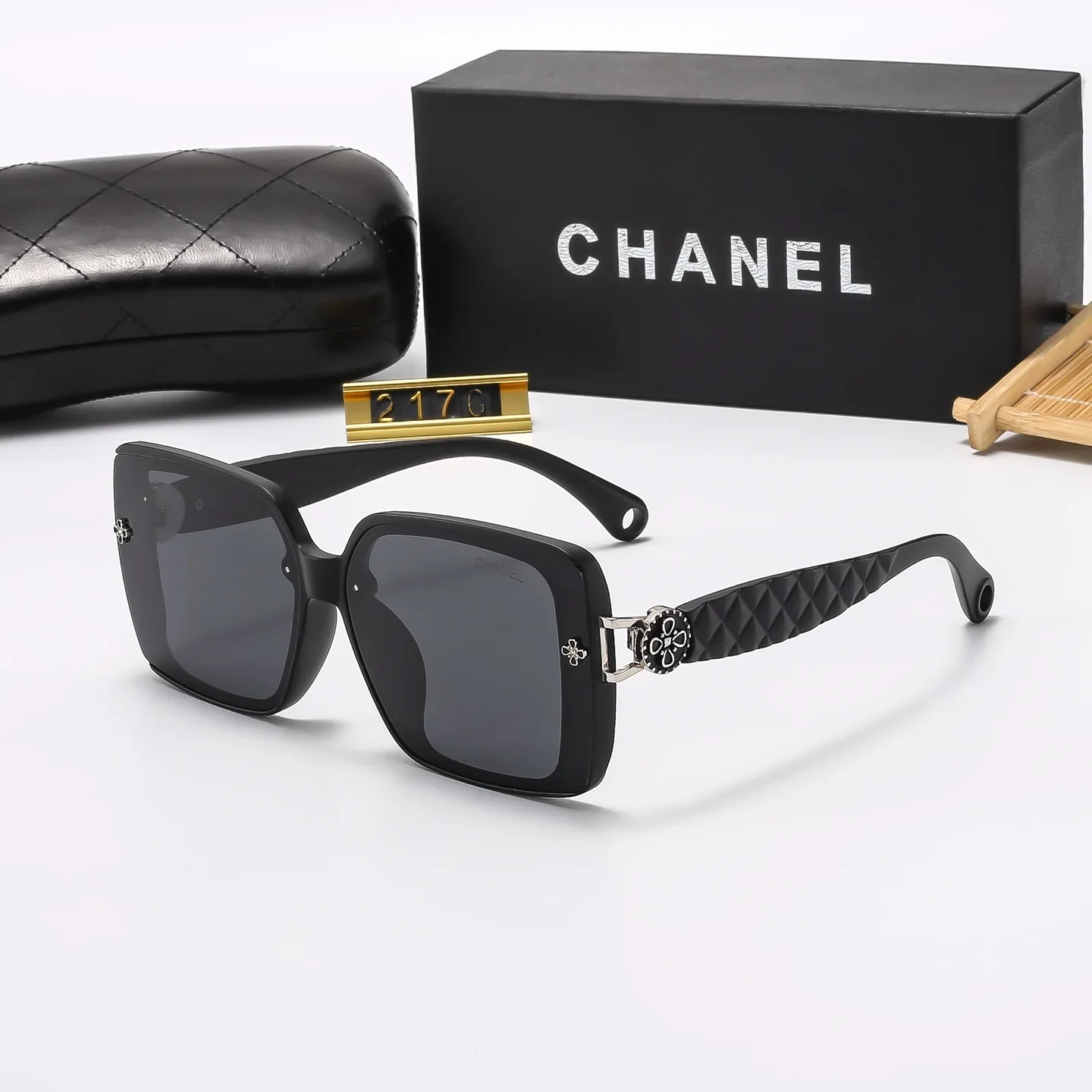 5 colors of fashionable and popular sunglasses