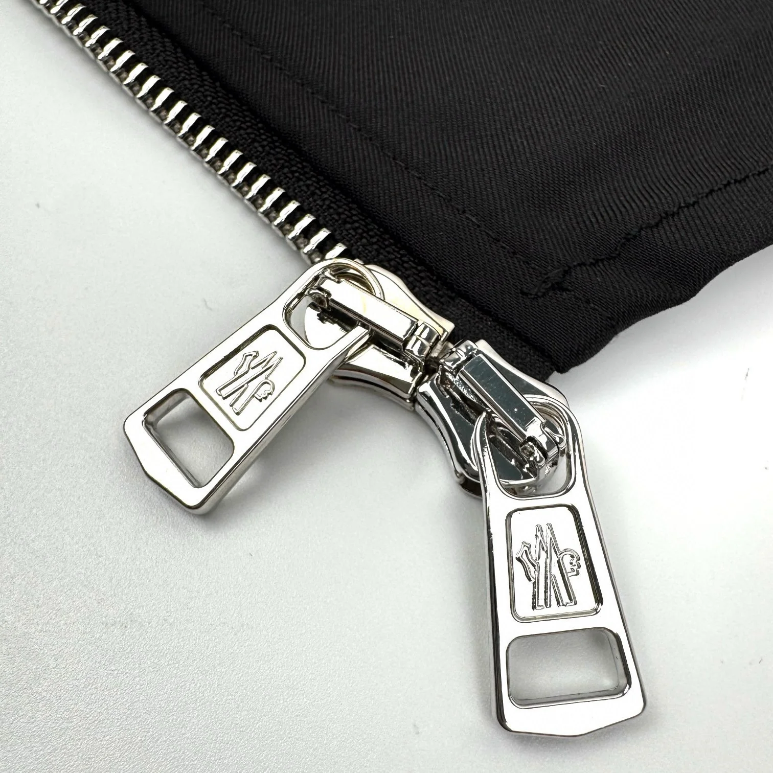 Badge zip-up cotton jacket