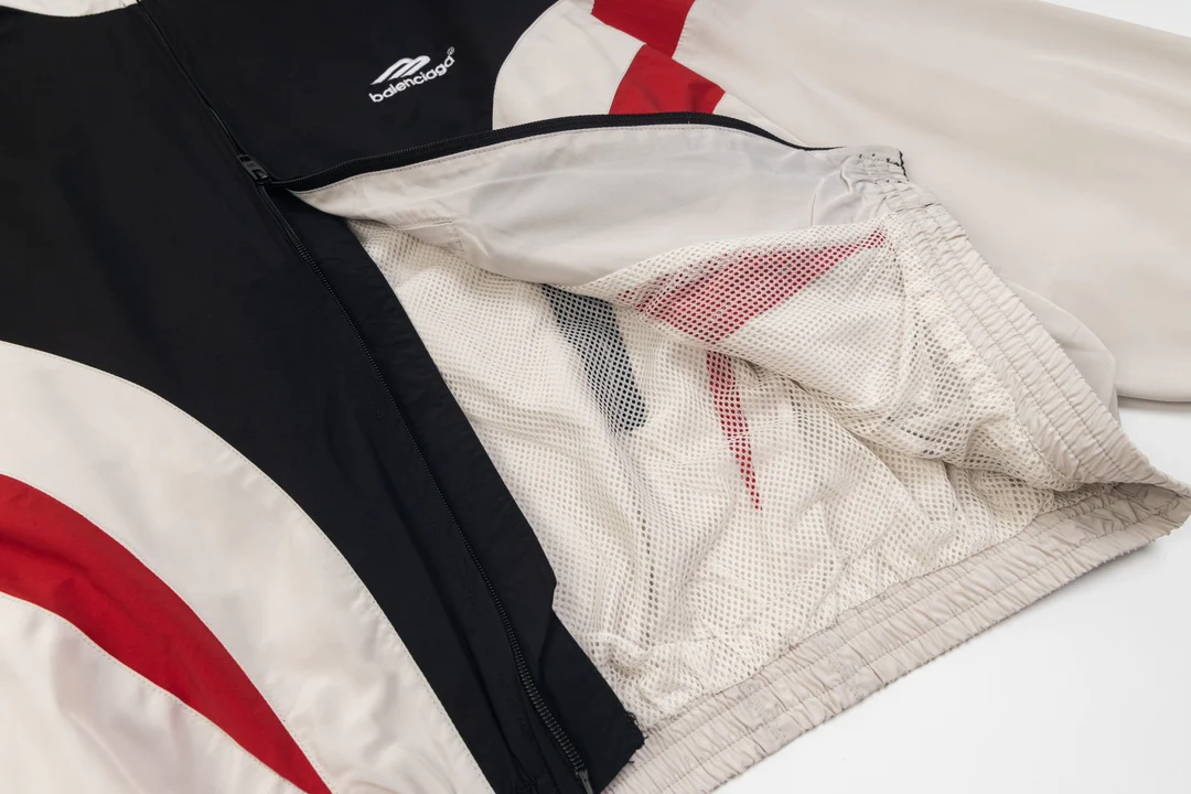 Waterproof nylon jacket