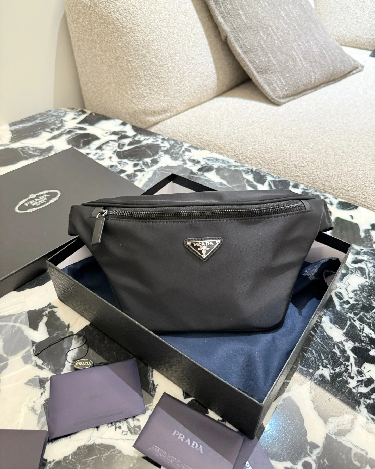 Unisex nylon waist bag