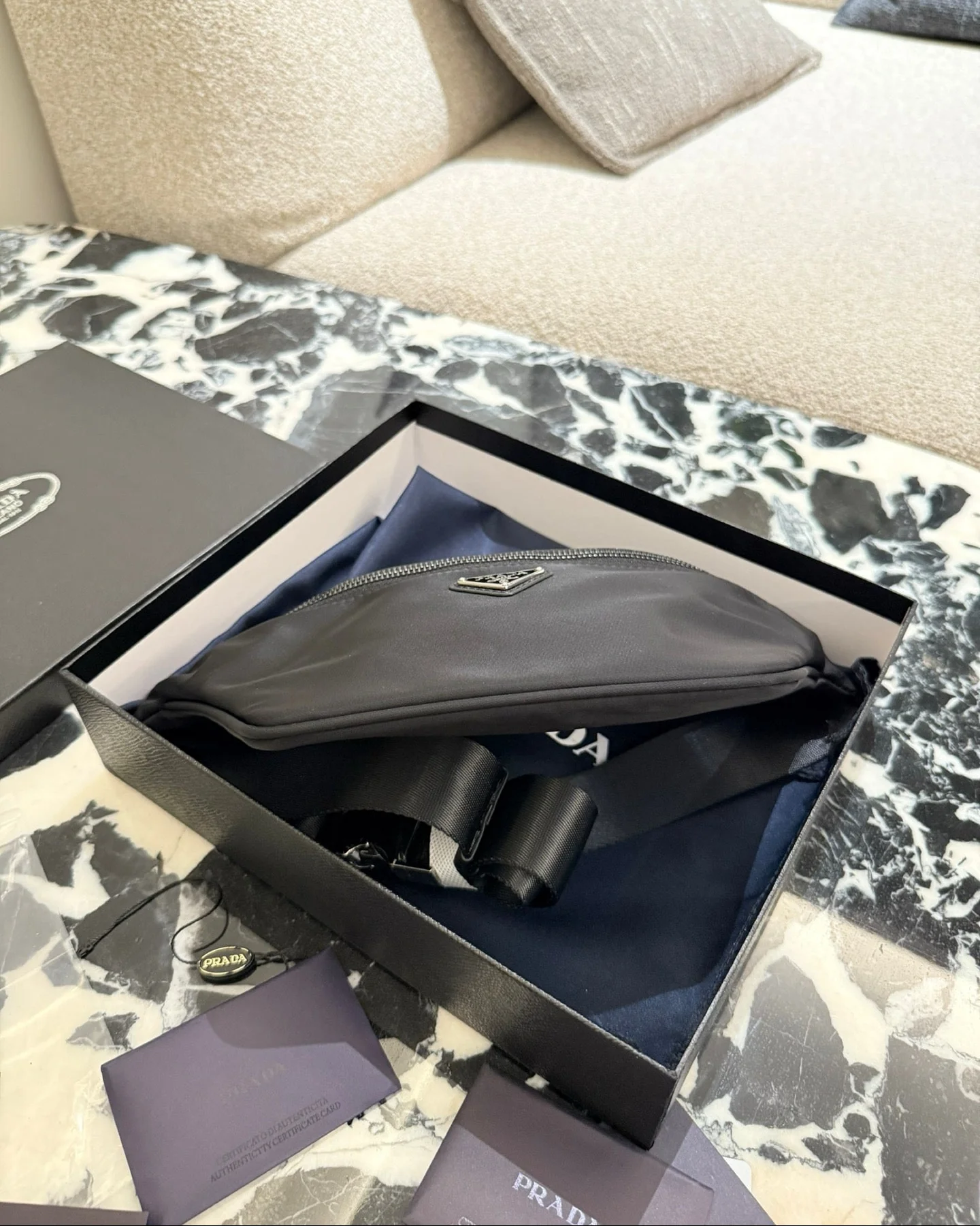 Unisex nylon waist bag