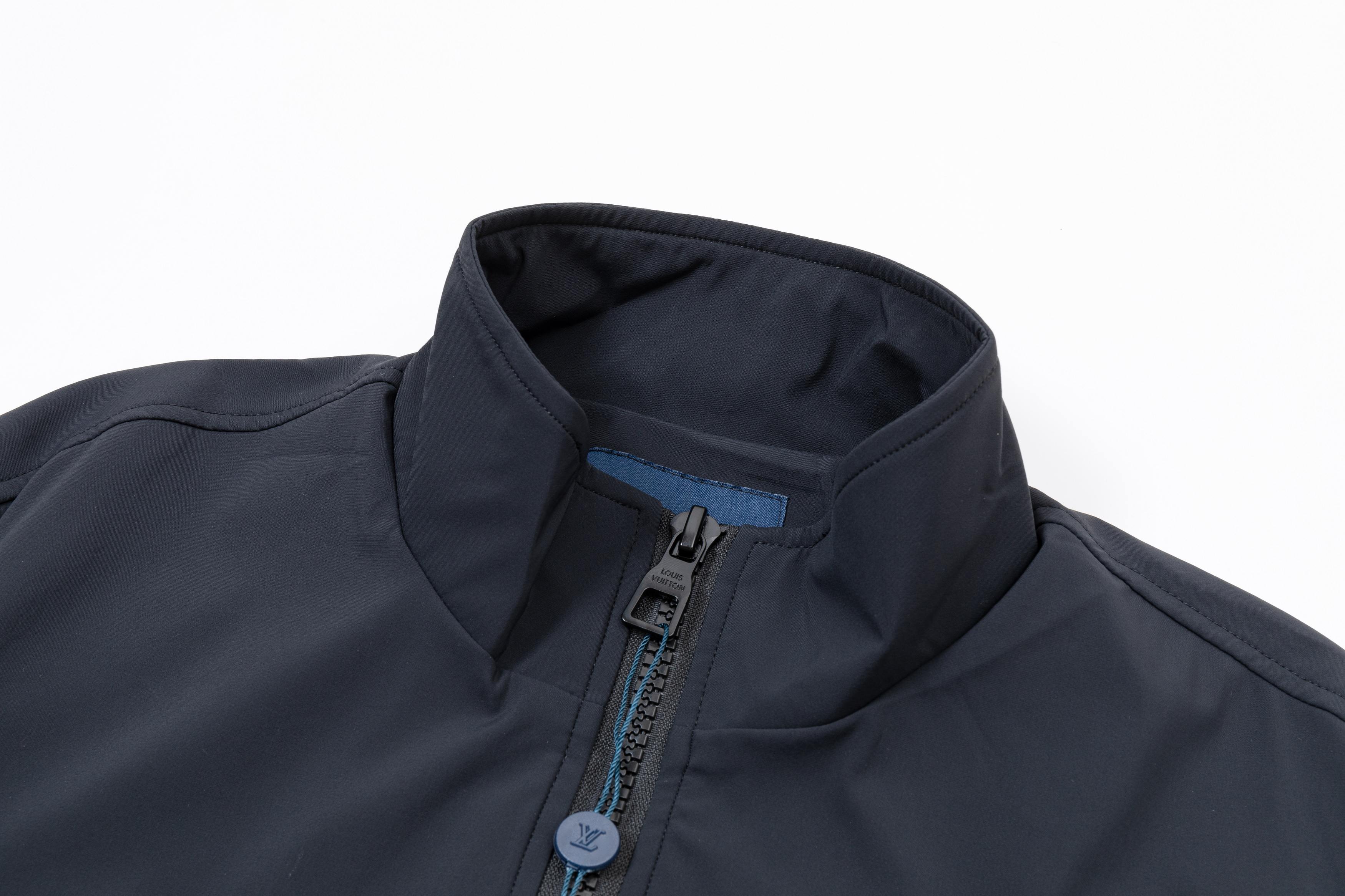 Nylon printed jacket