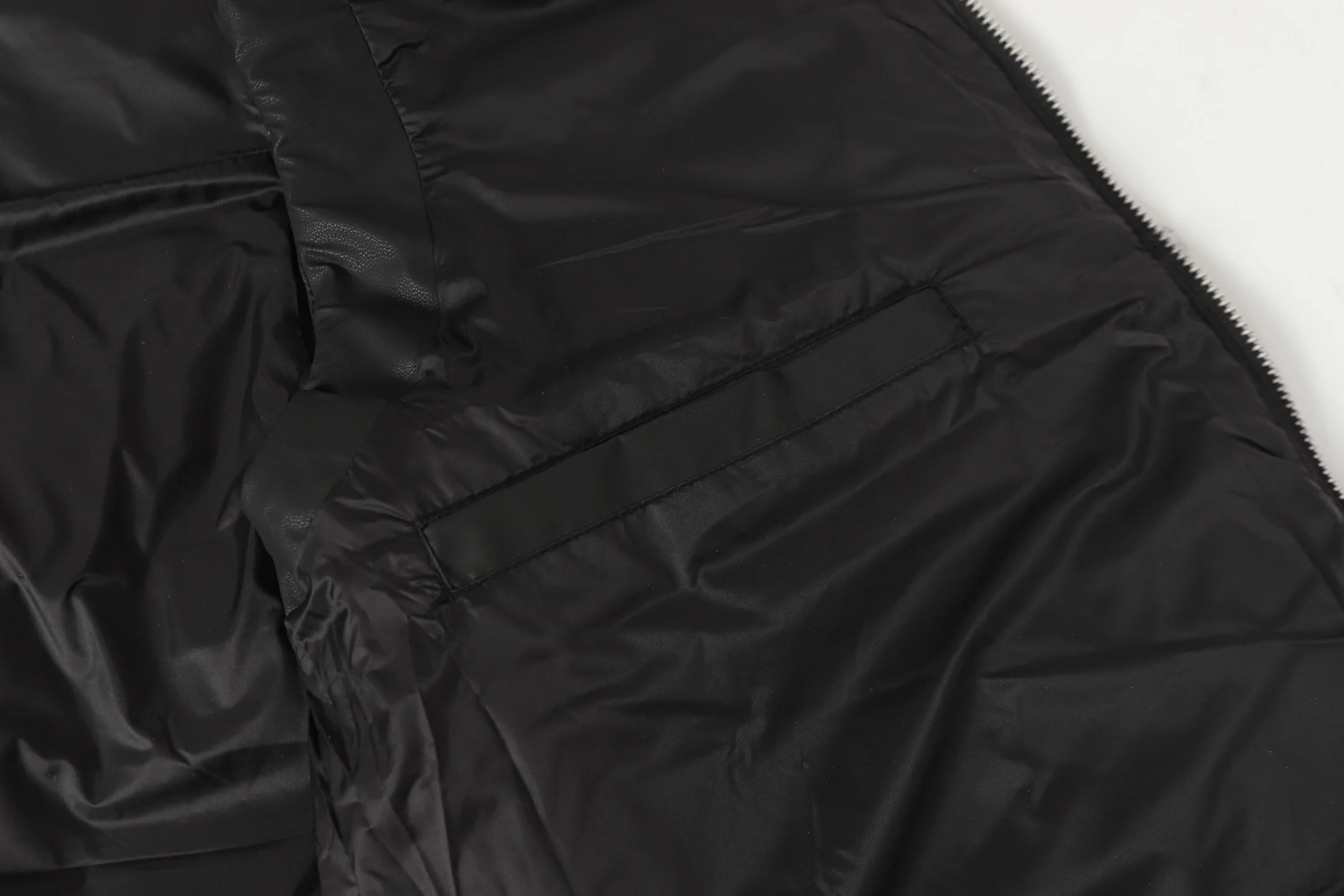 Stand collar zipper down vest