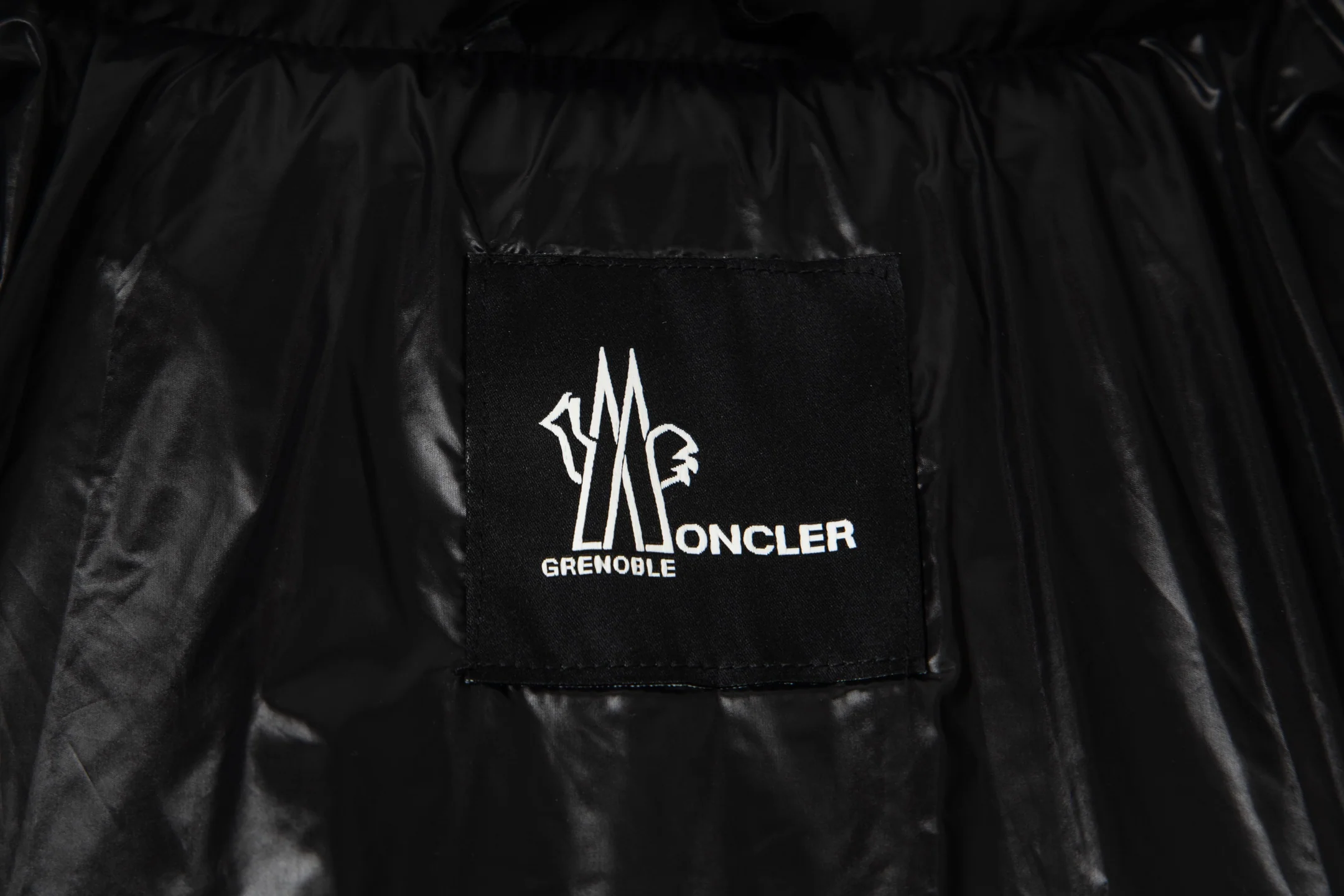 Printed stand-up collar down jacket