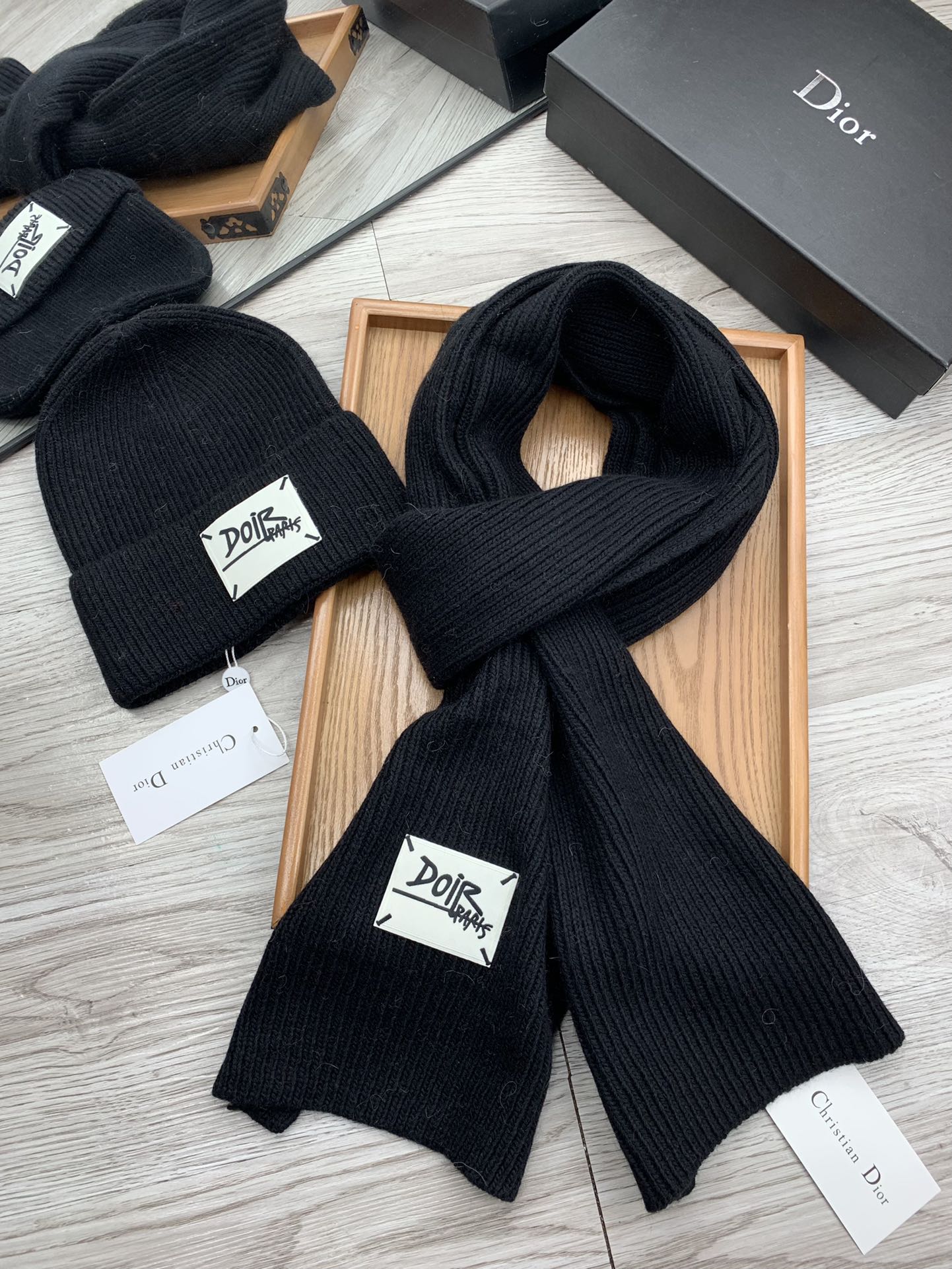 Signature Wool Scarf and Hat Set