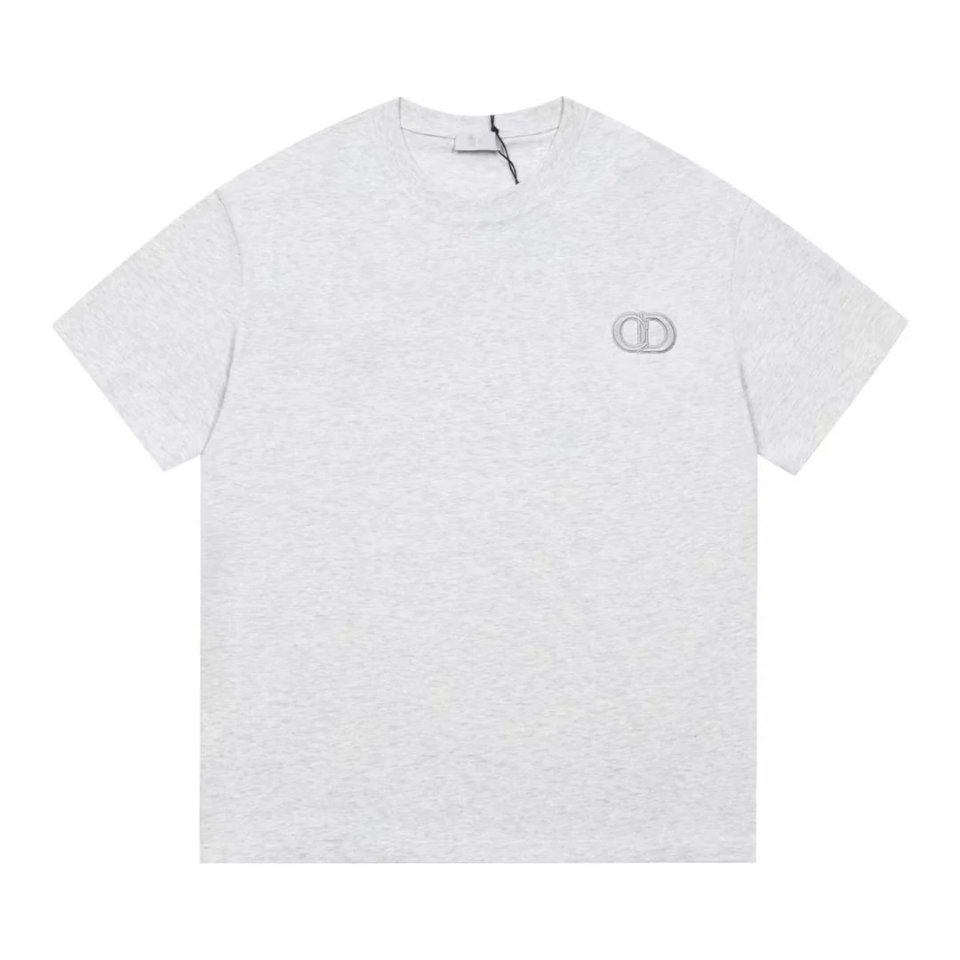 Simple embroidered cotton T-shirt