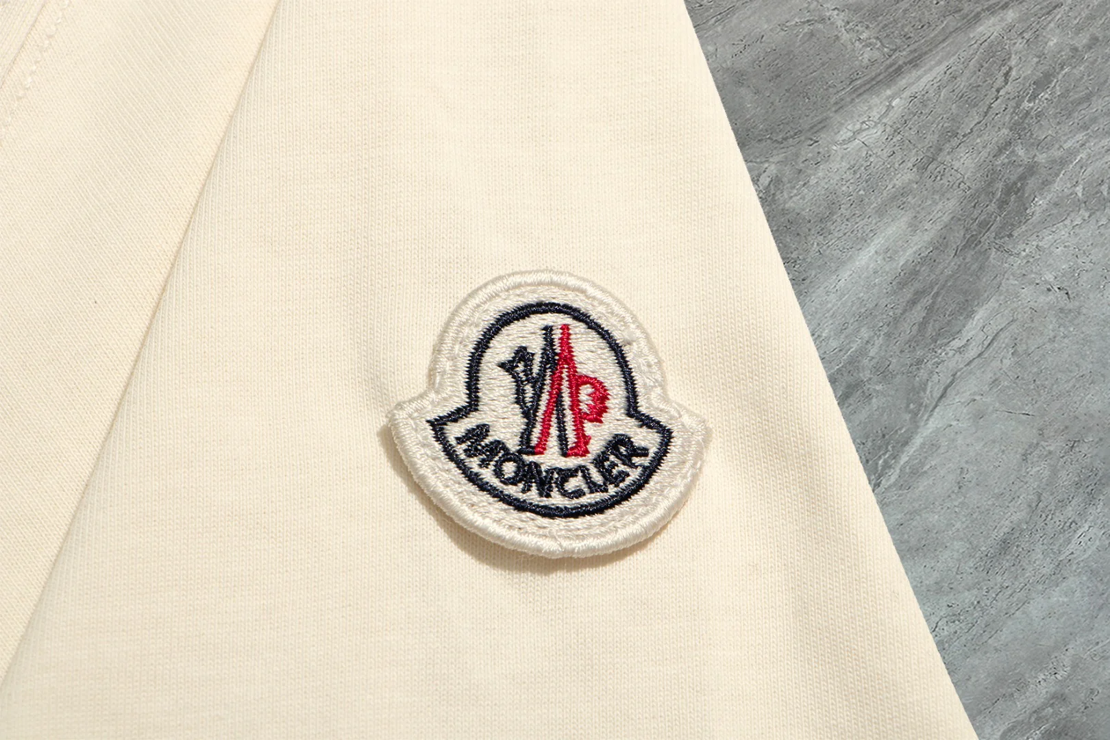 Simple printed cotton T-shirt