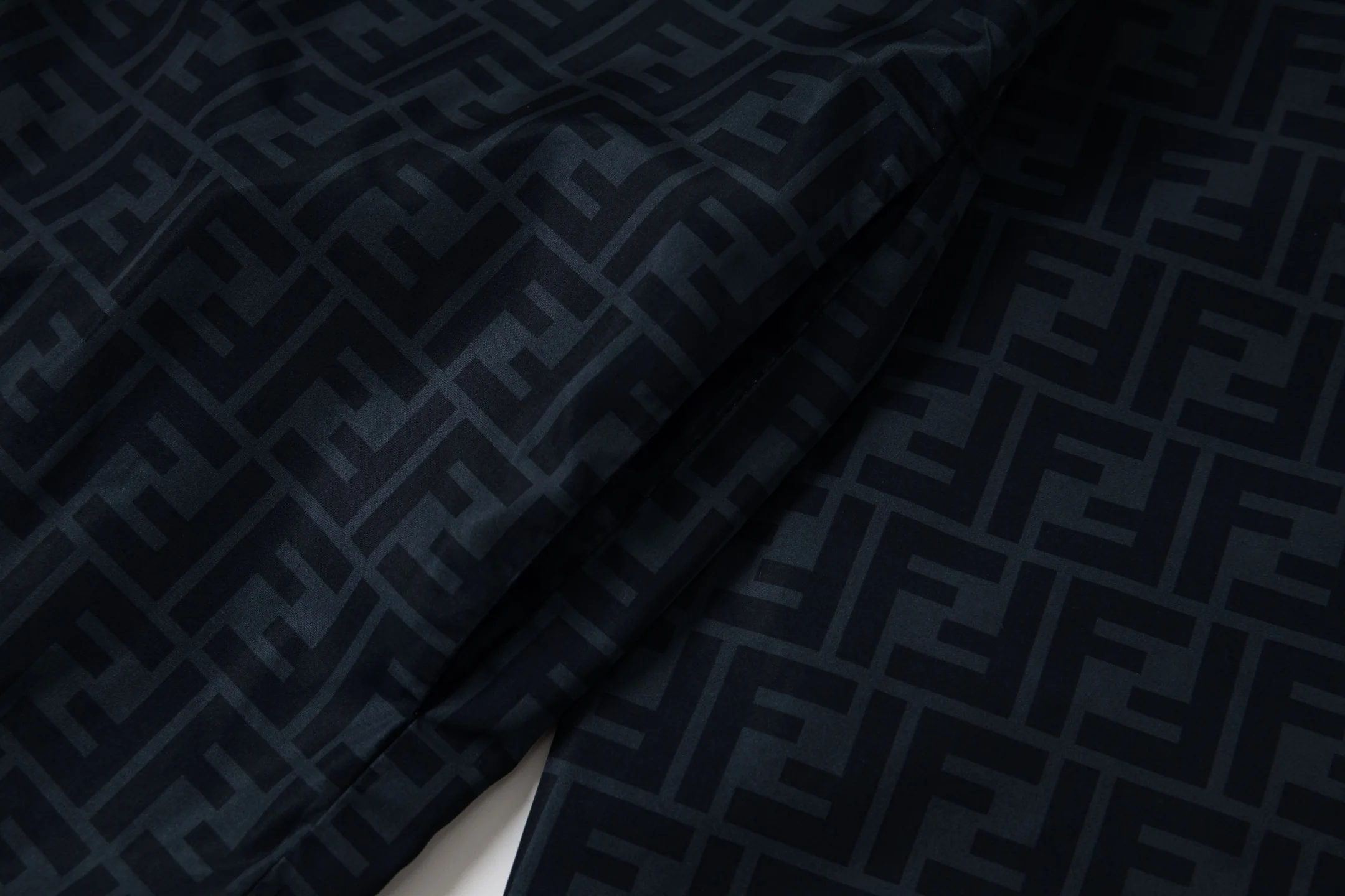 Double-faced silk jacquard jacket