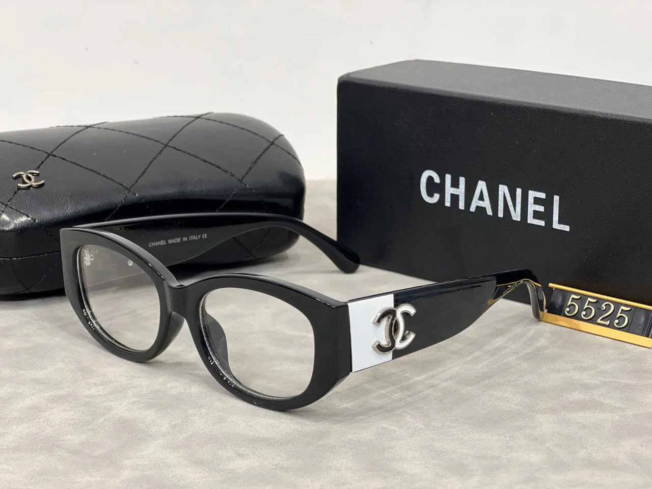 New two-tone small frame sunglasses
