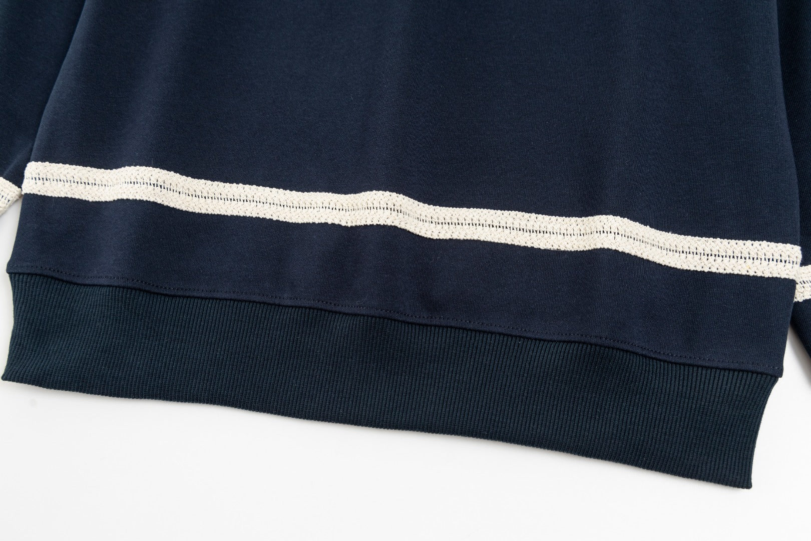 Embroidered cotton sweatshirt