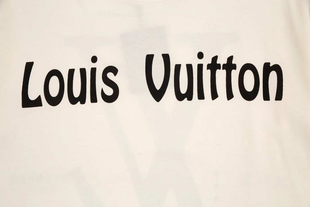 Fashionable printed T-shirts