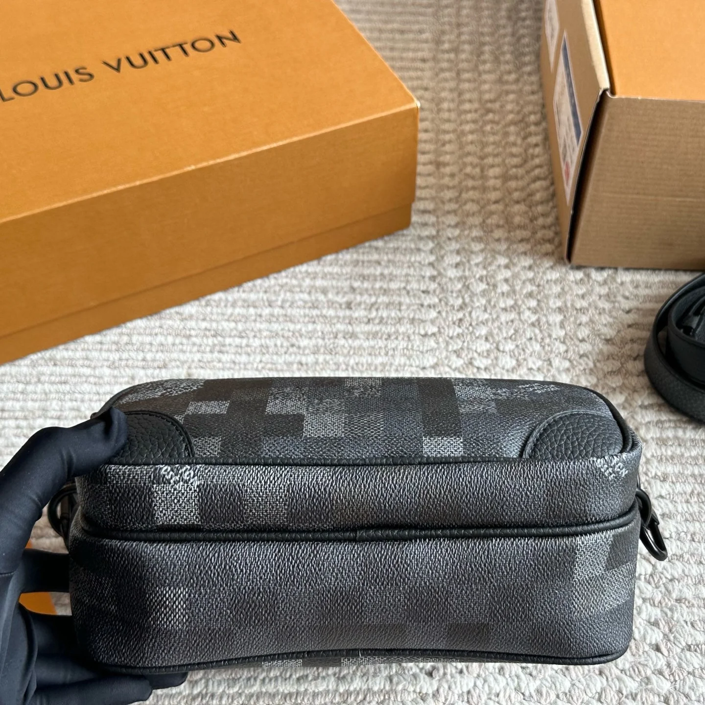 Fashion Men's Leather Messenger