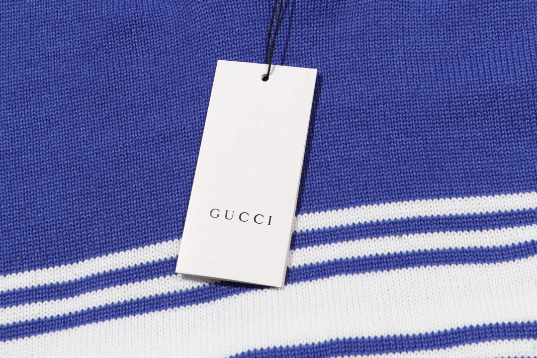 Knitted cashmere sweatshirt