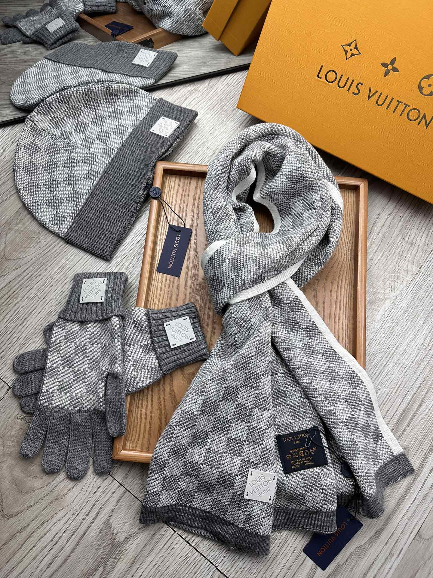Cashmere scarf set