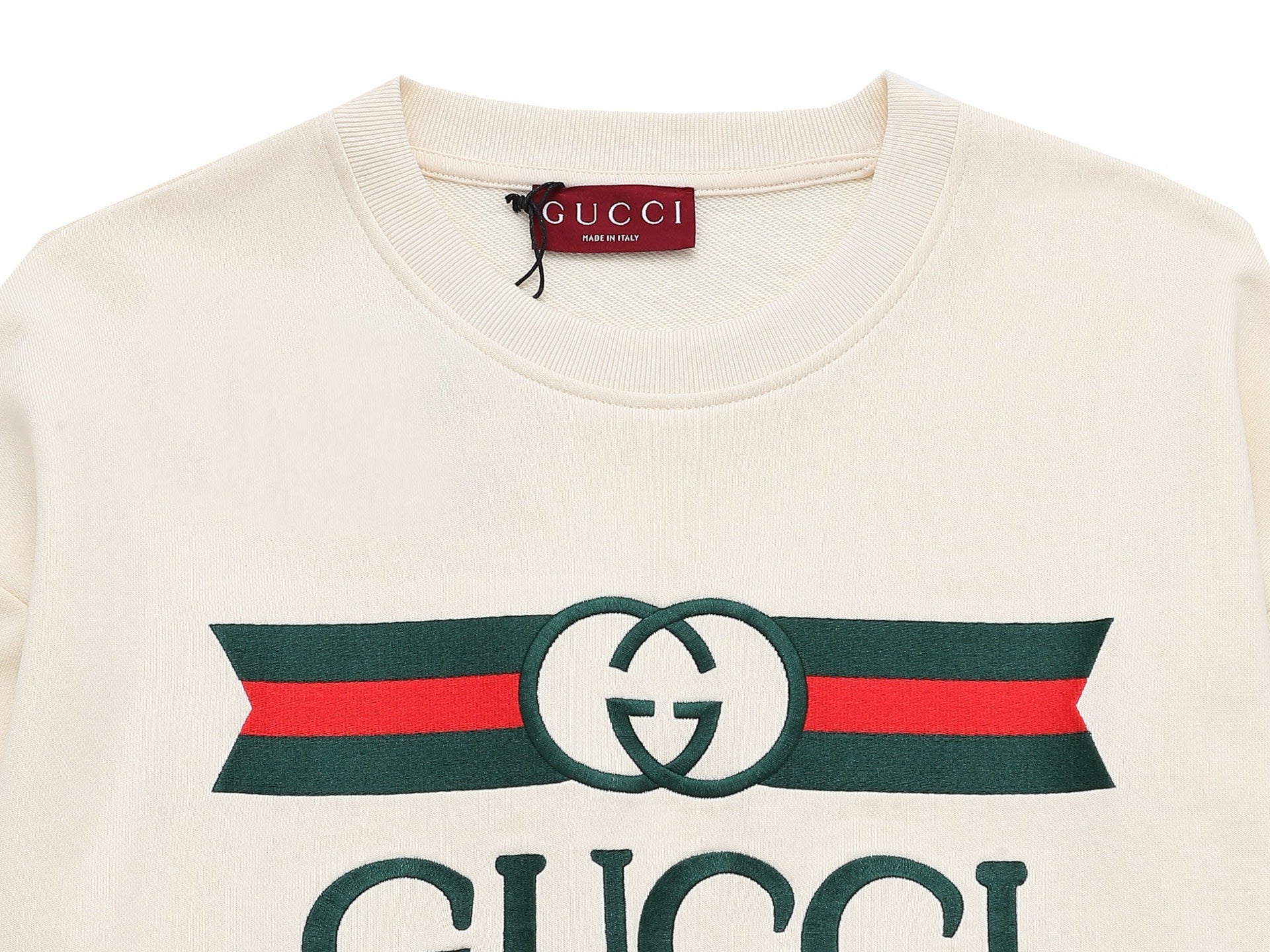 Pocket embroidered sweatshirt