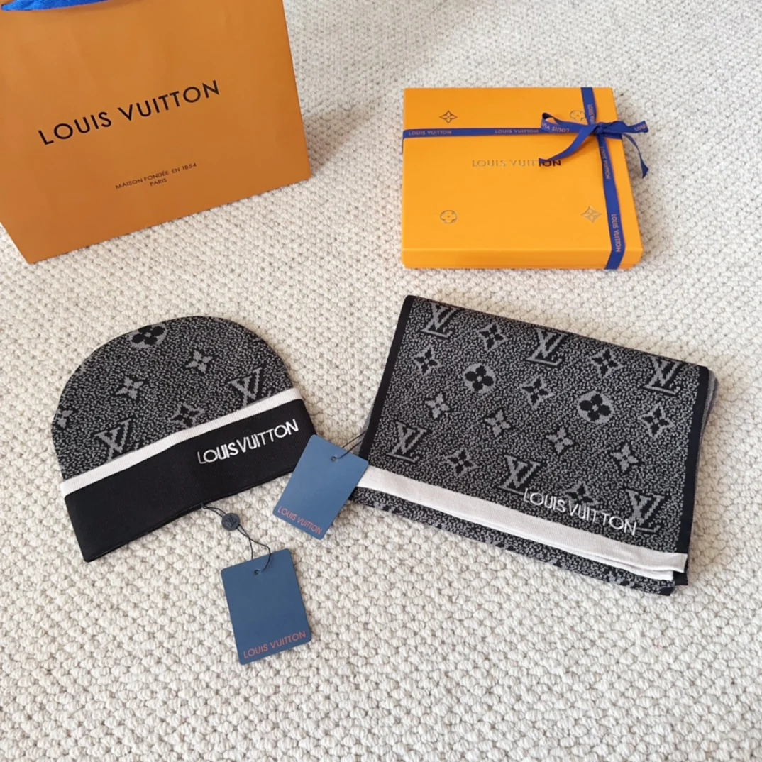 Jacquard cashmere scarf and hat set