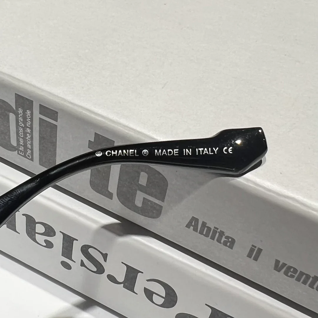 4 colors stylish simple sunglasses  9162