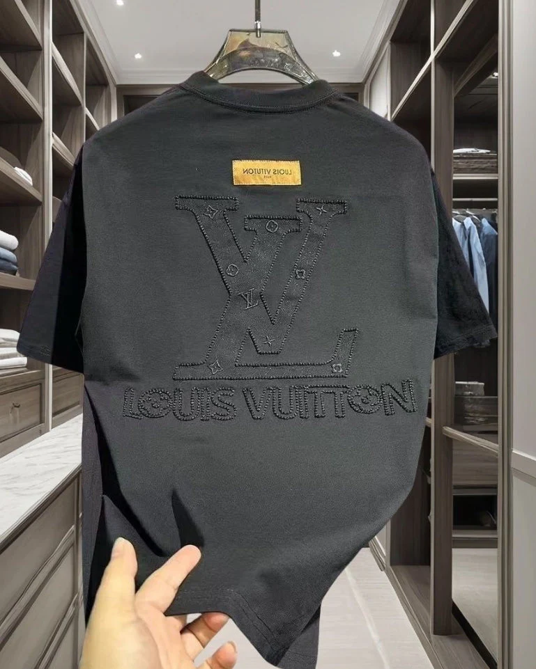 Double-sided embroidered T-shirt